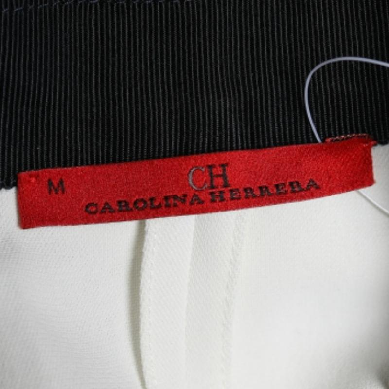 CH Carolina Herrera Encogimiento de hombros sin mangas con ribete de contraste blanco M en Bueno estado para la venta en Dubai, Al Qouz 2