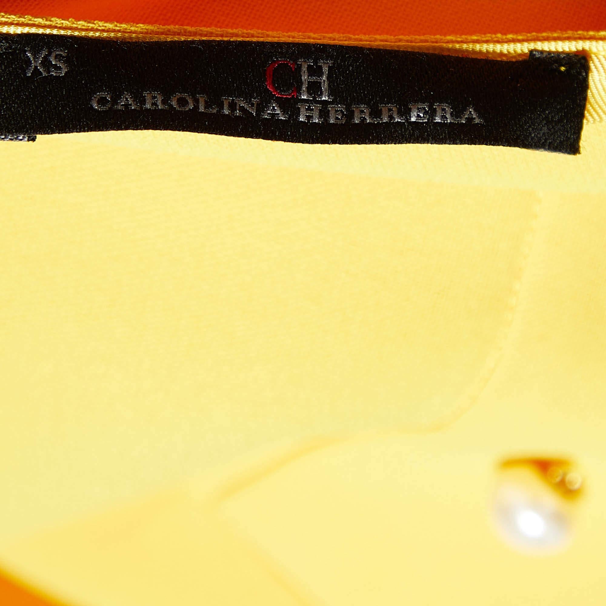 CH Carolina Herrera Yellow Crepe Shift Dress XS In Excellent Condition In Dubai, Al Qouz 2