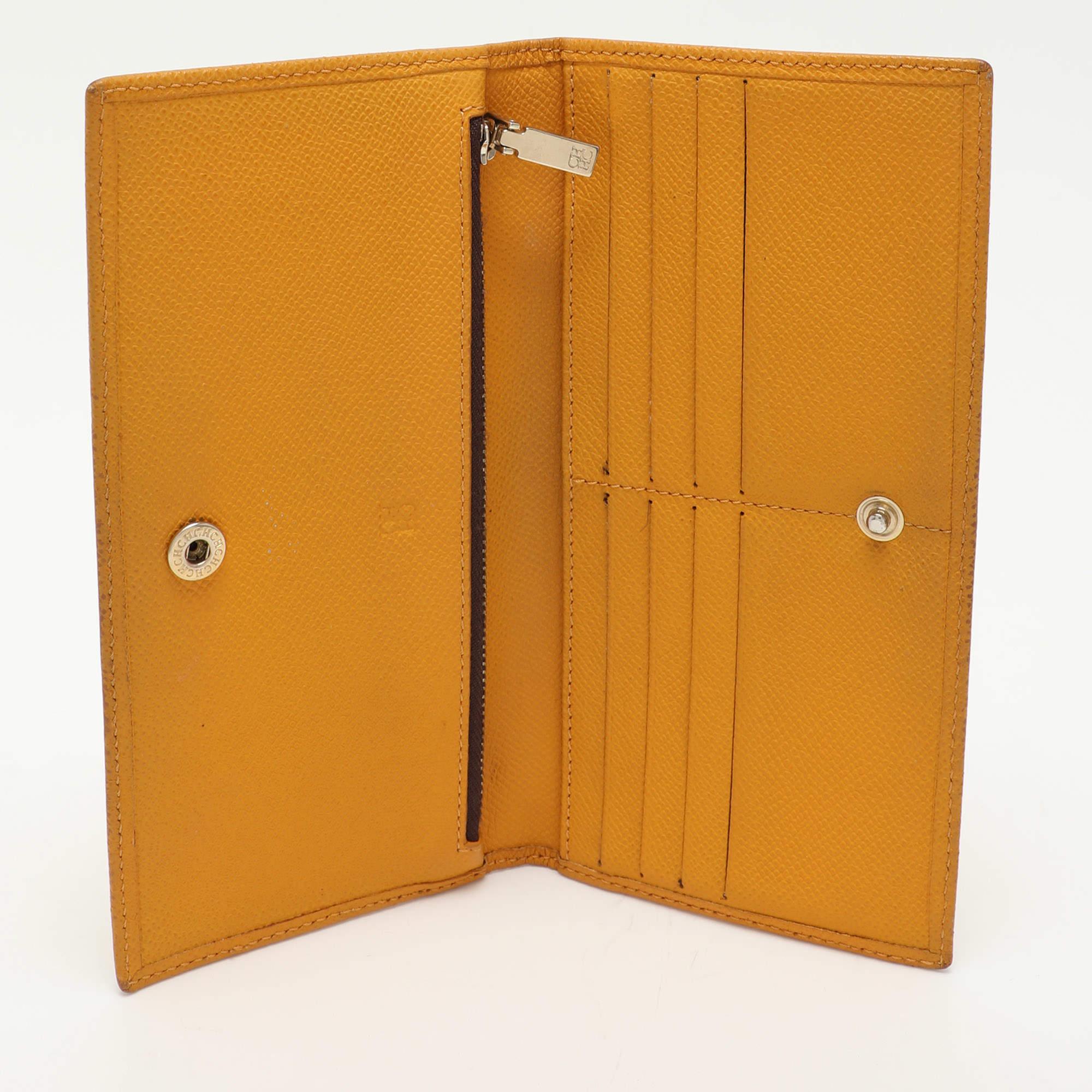 CH Carolina Herrera Yellow Embossed Leather Wallet For Sale 1