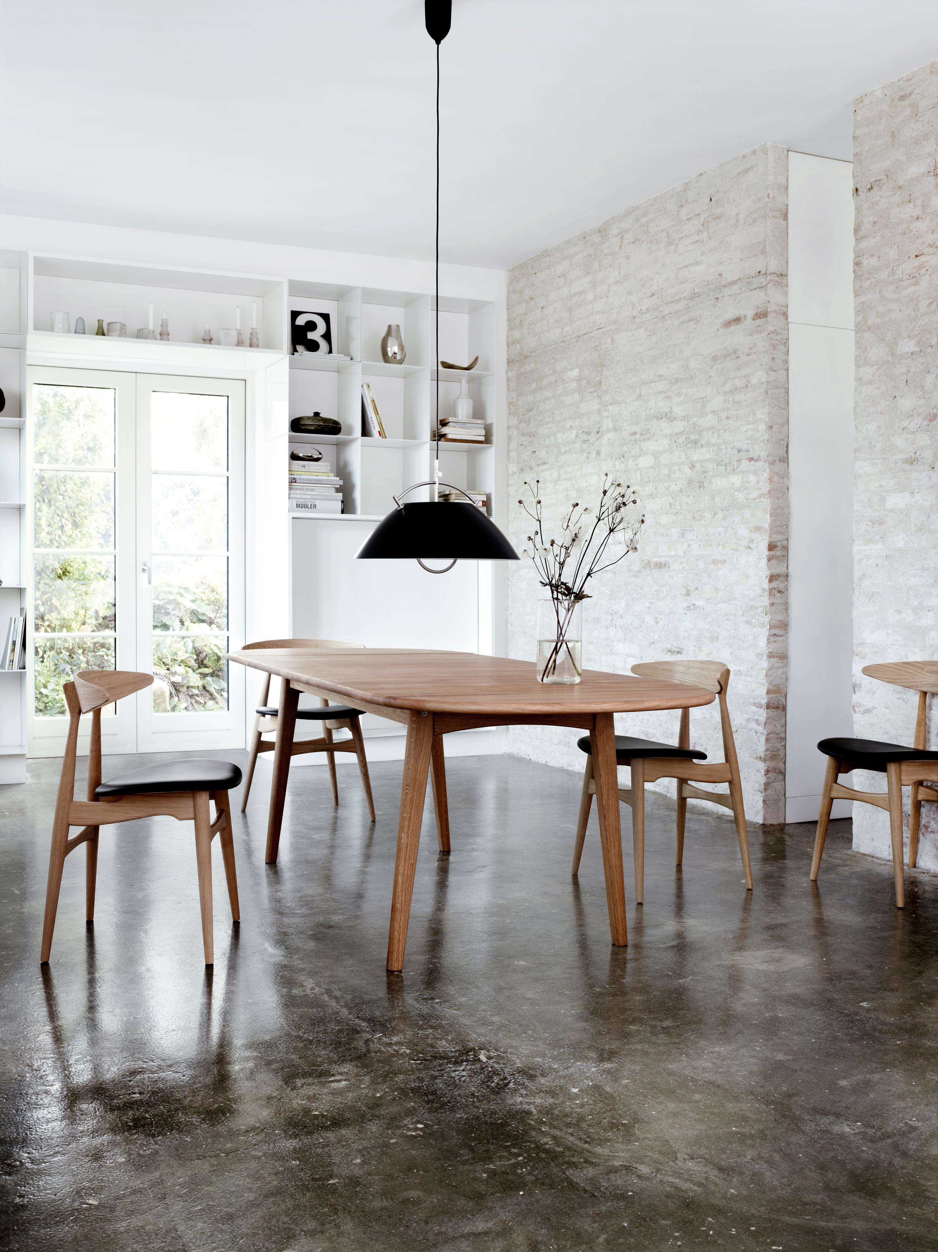 CH006 Large Dining Table in Wood Finish by Hans J. Wegner 1