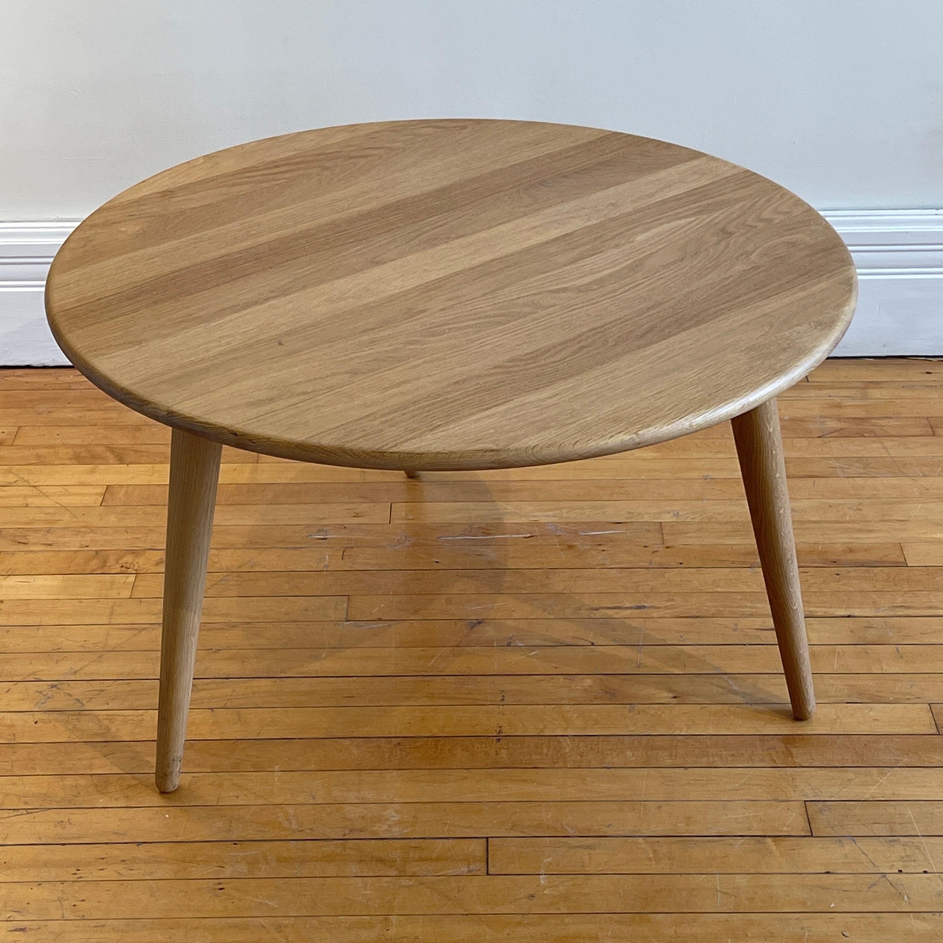 CH008 table

Design Hans Wegner, 1954
Made in Denmark by Carl Hansen & Son 

This table is still in production- this specific size currently sells new at Carl Hansen and Sons for $3075

The example we are selling is in excellent preowned