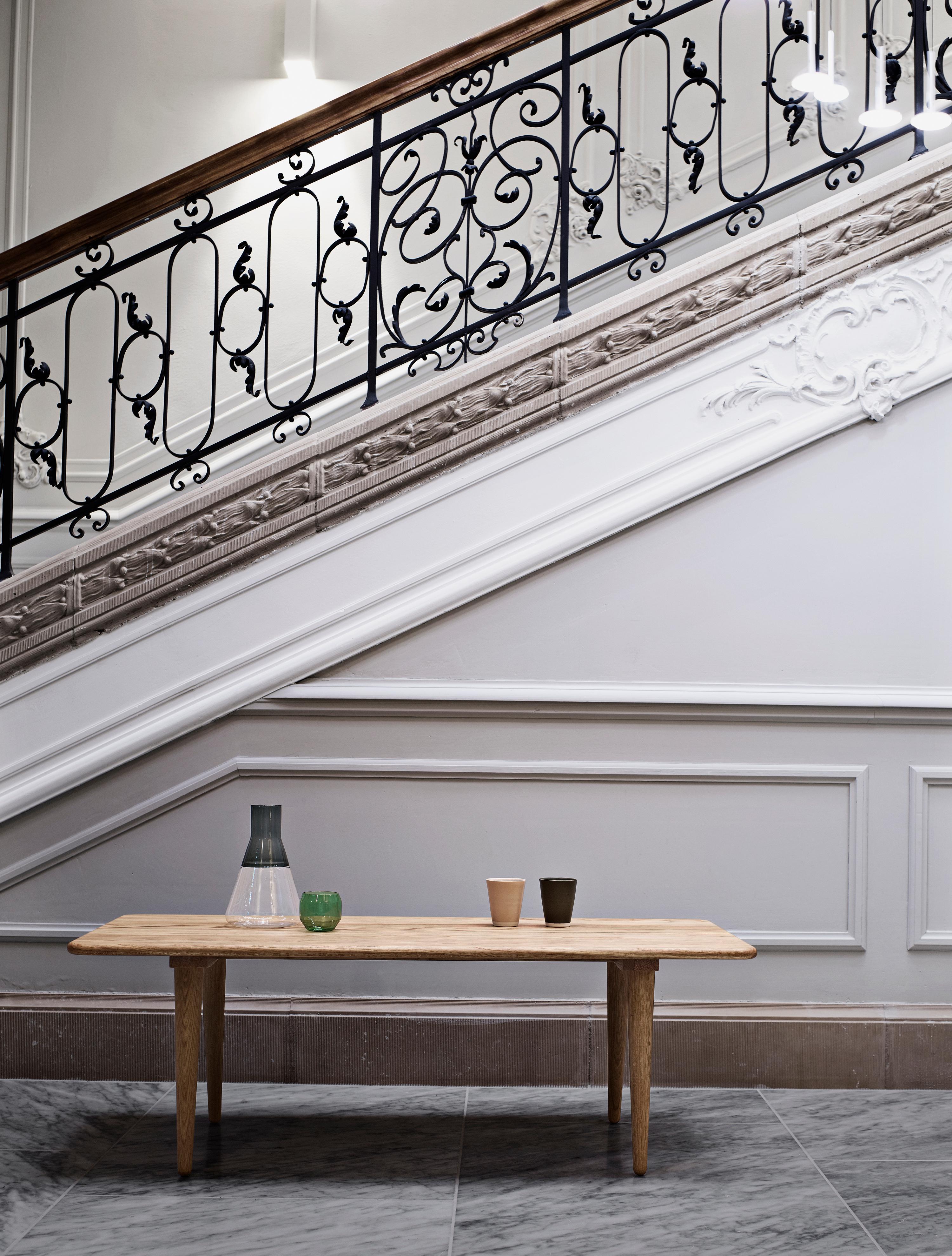 CH011 Coffee Table in Wood by Hans J. Wegner 1