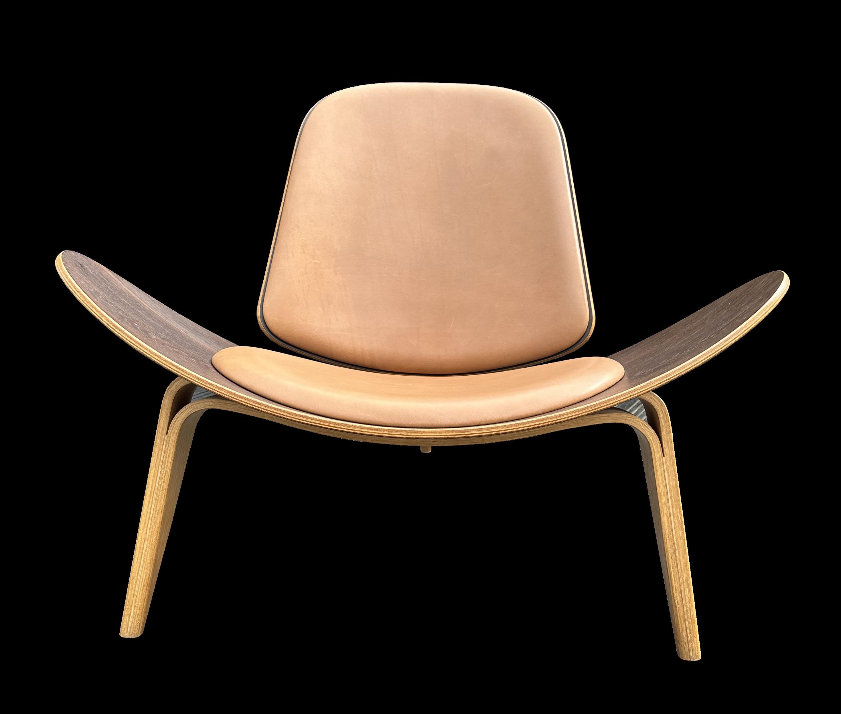 Scandinavian Modern CH07 Shell Chair by Hans J Wegner for Carl Hansen & Son For Sale