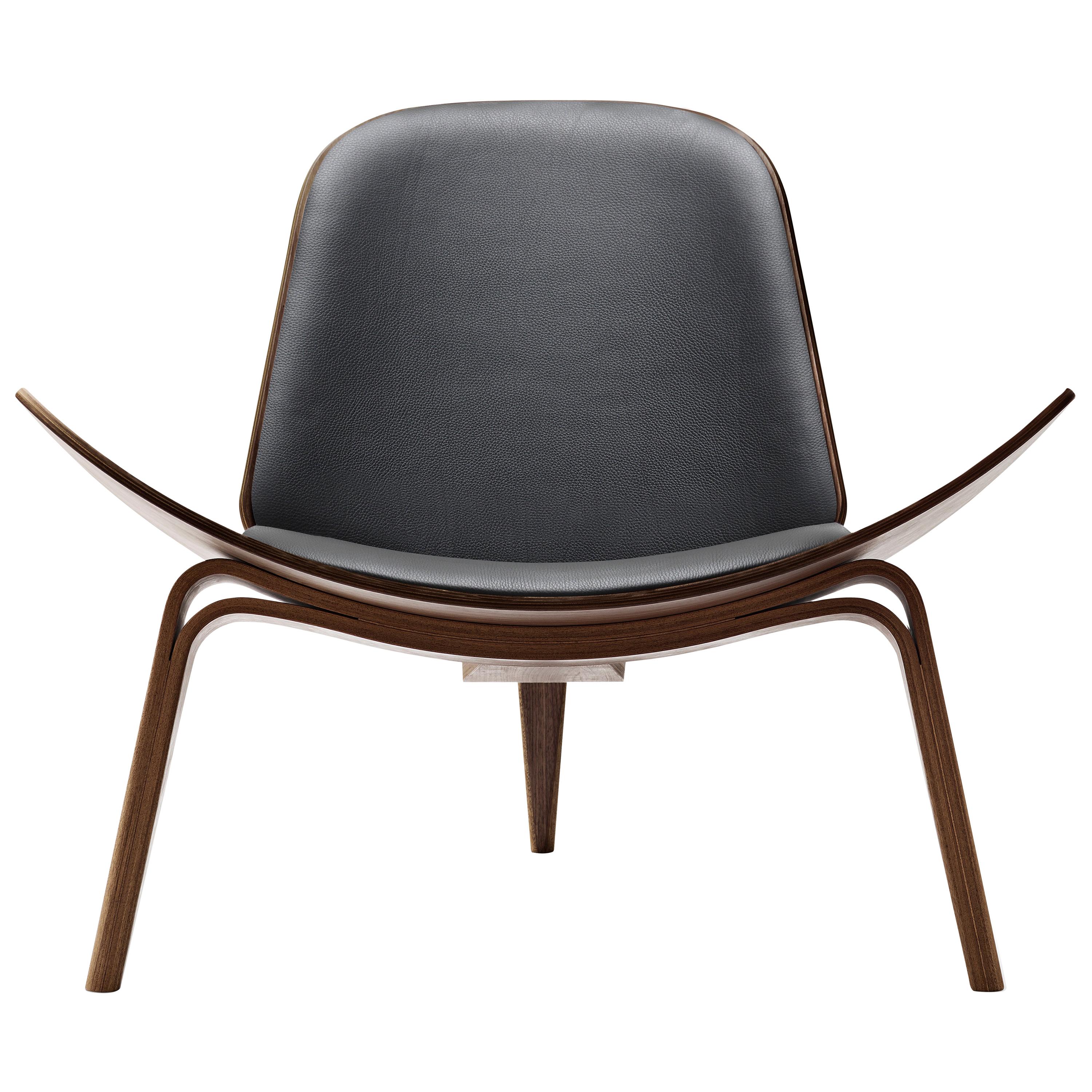 CH07 Shell Chair in Walnut Oil with Leather Seat by Hans J. Wegner