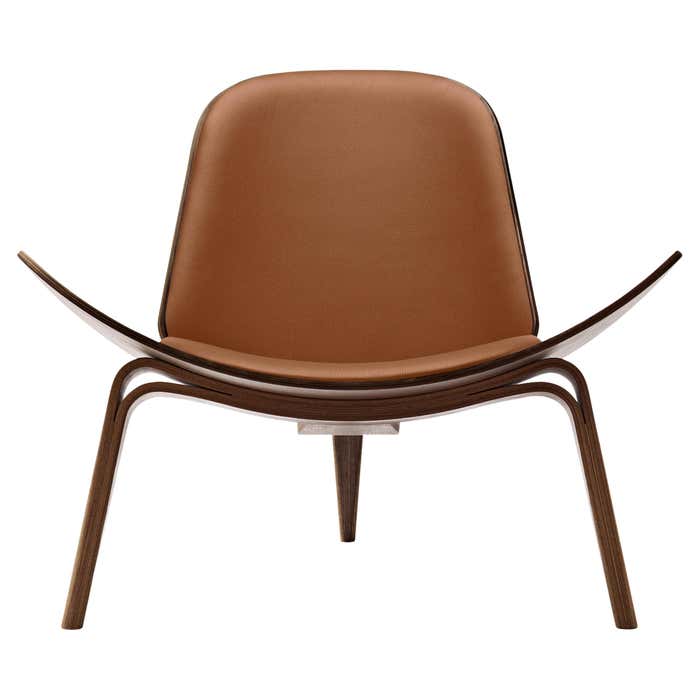 CH07 Shell Chair in Walnut Oil with Thor 307 Leather by Hans J. Wegner ...