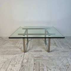 Tavolino CH106 disegnato da Hans J. Wegner per Carl Hansen & Søn