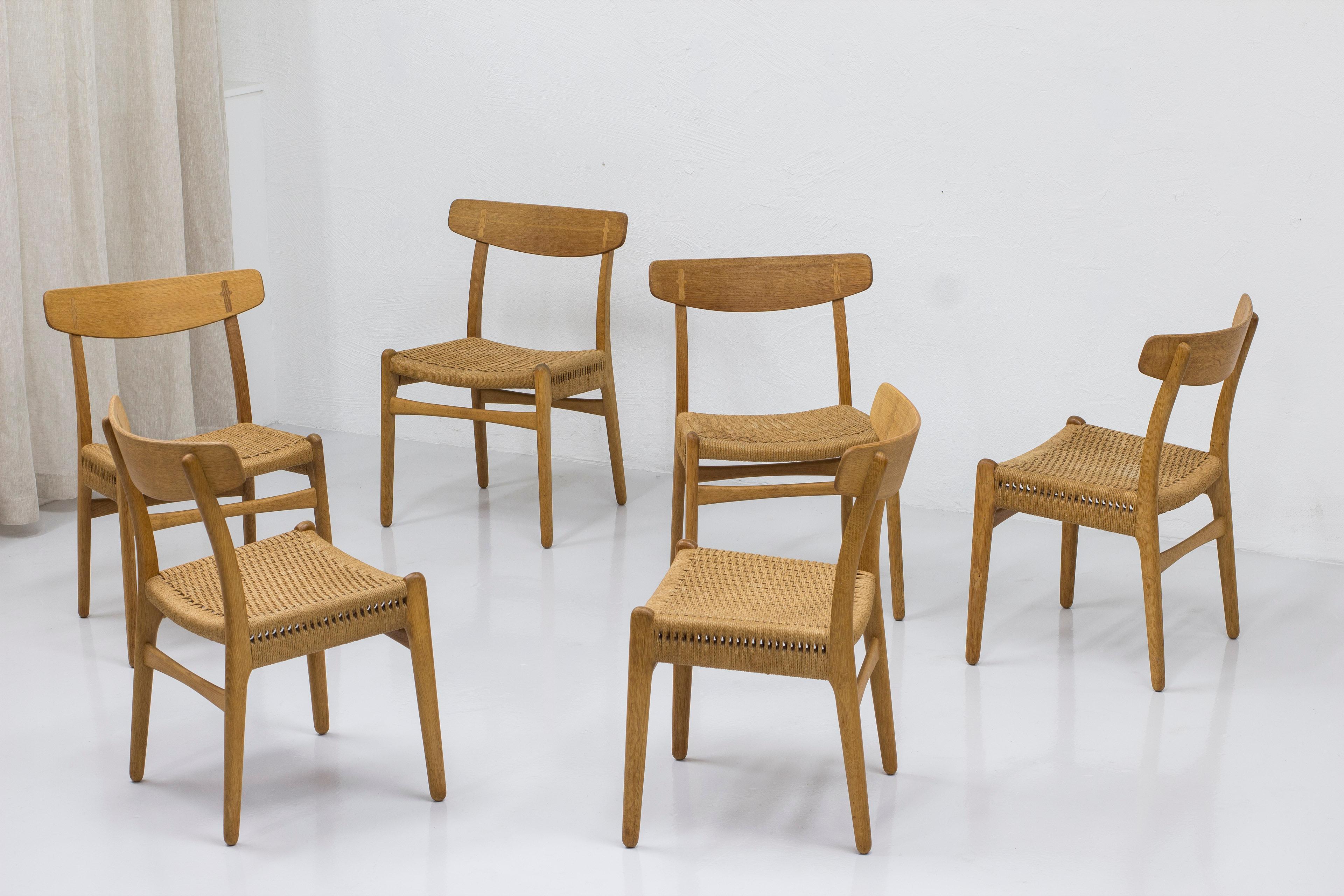 Set of six dining chairs model 