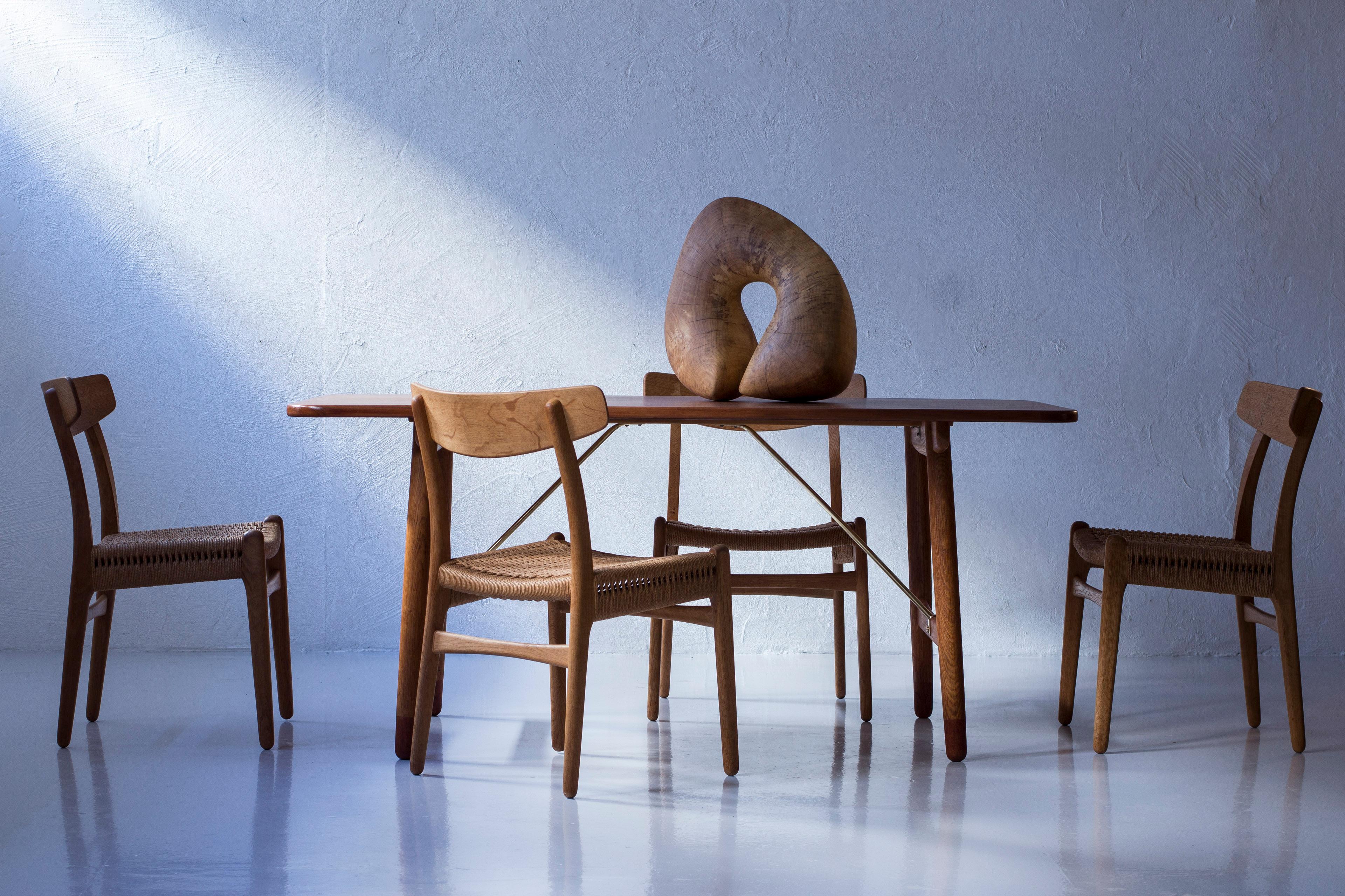 CH23 dining chair in oak and rope by Hans J. Wegner, Carl Hansen & Søn In Good Condition In Hägersten, SE