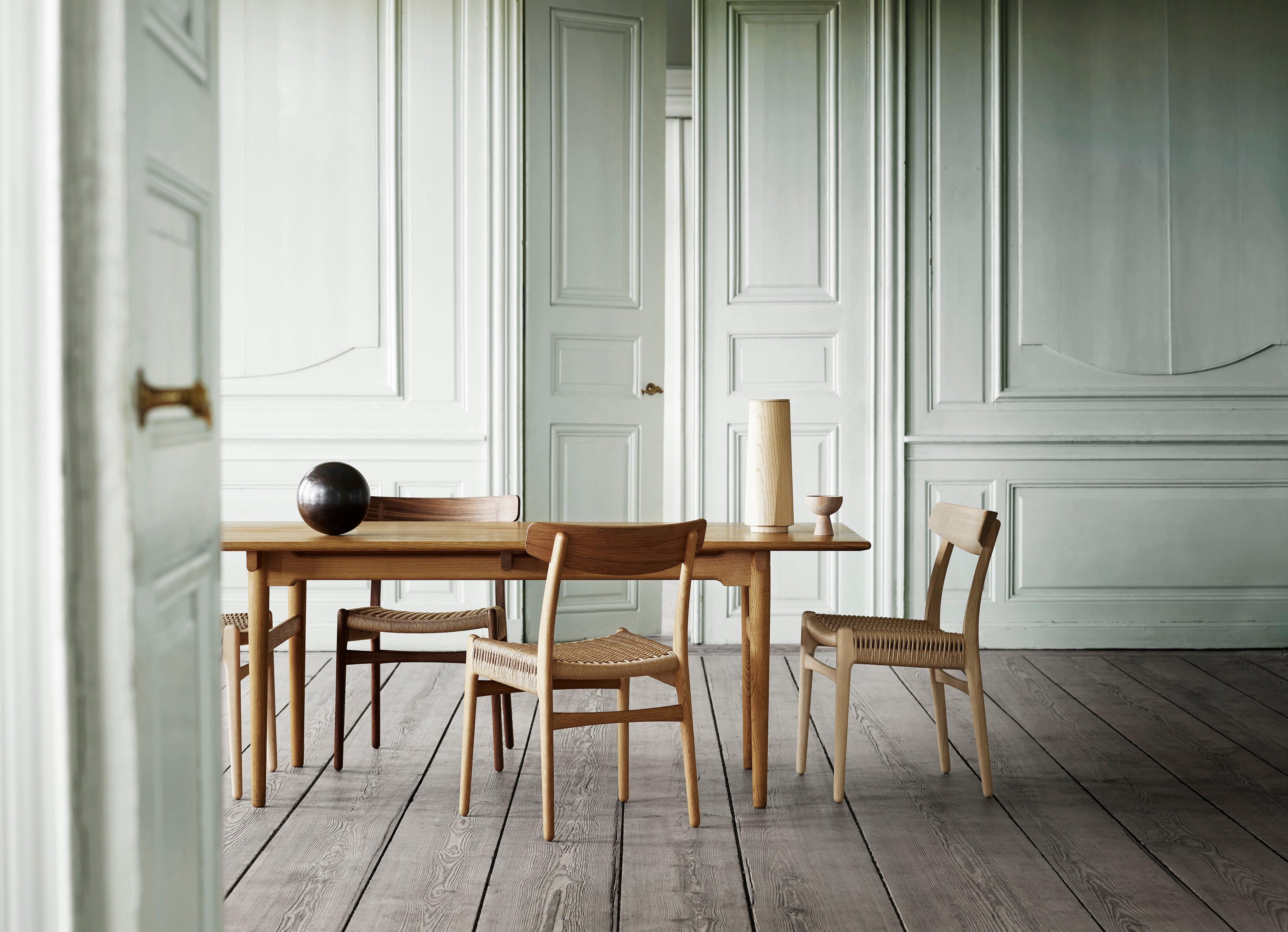 CH23 Dining Chair in Oak Painted Black & Natural Papercord by Hans J. Wegner 3