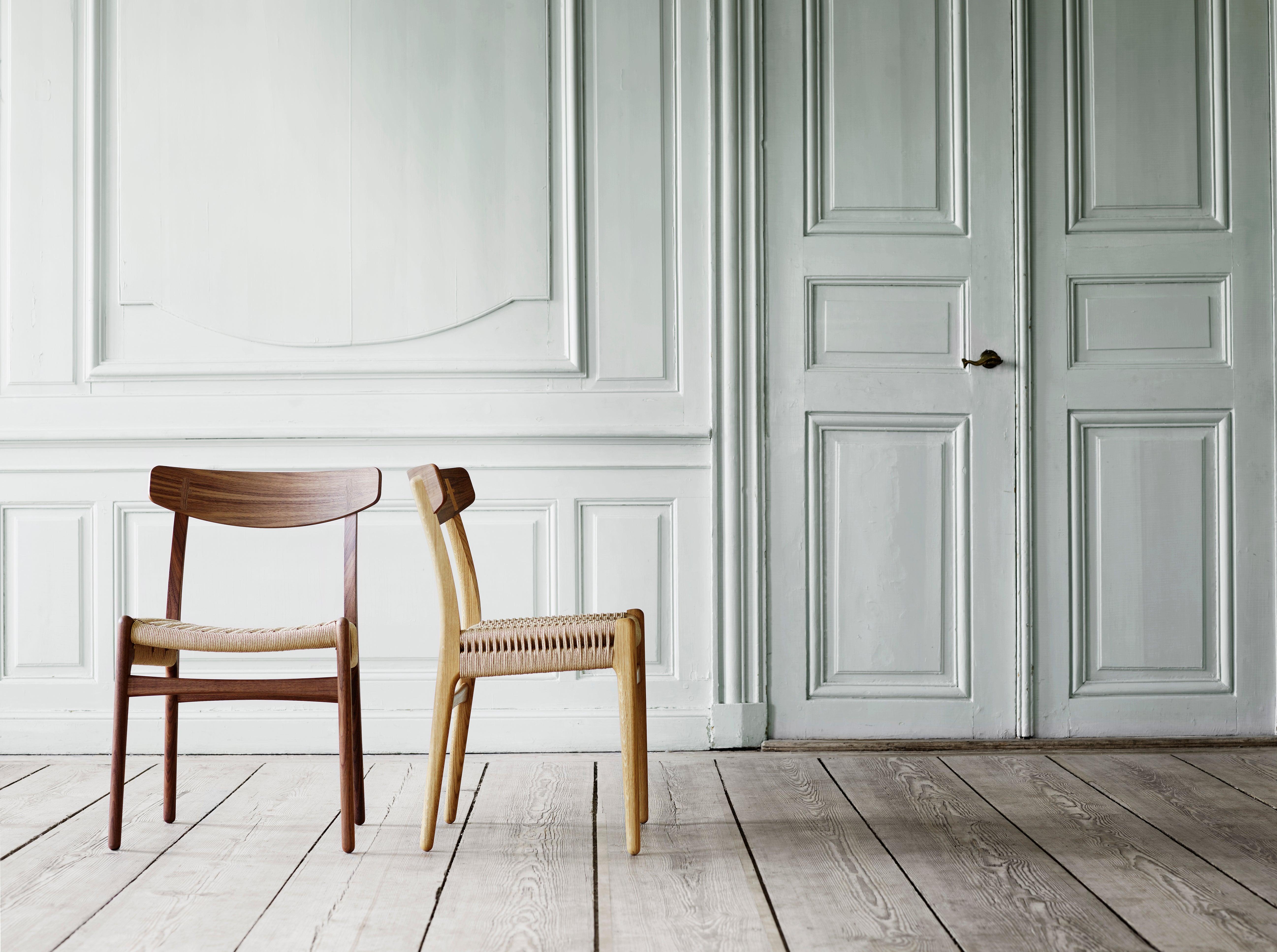 CH23 Dining Chair in Oak Soap with Black Papercord Seat by Hans J. Wegner 7