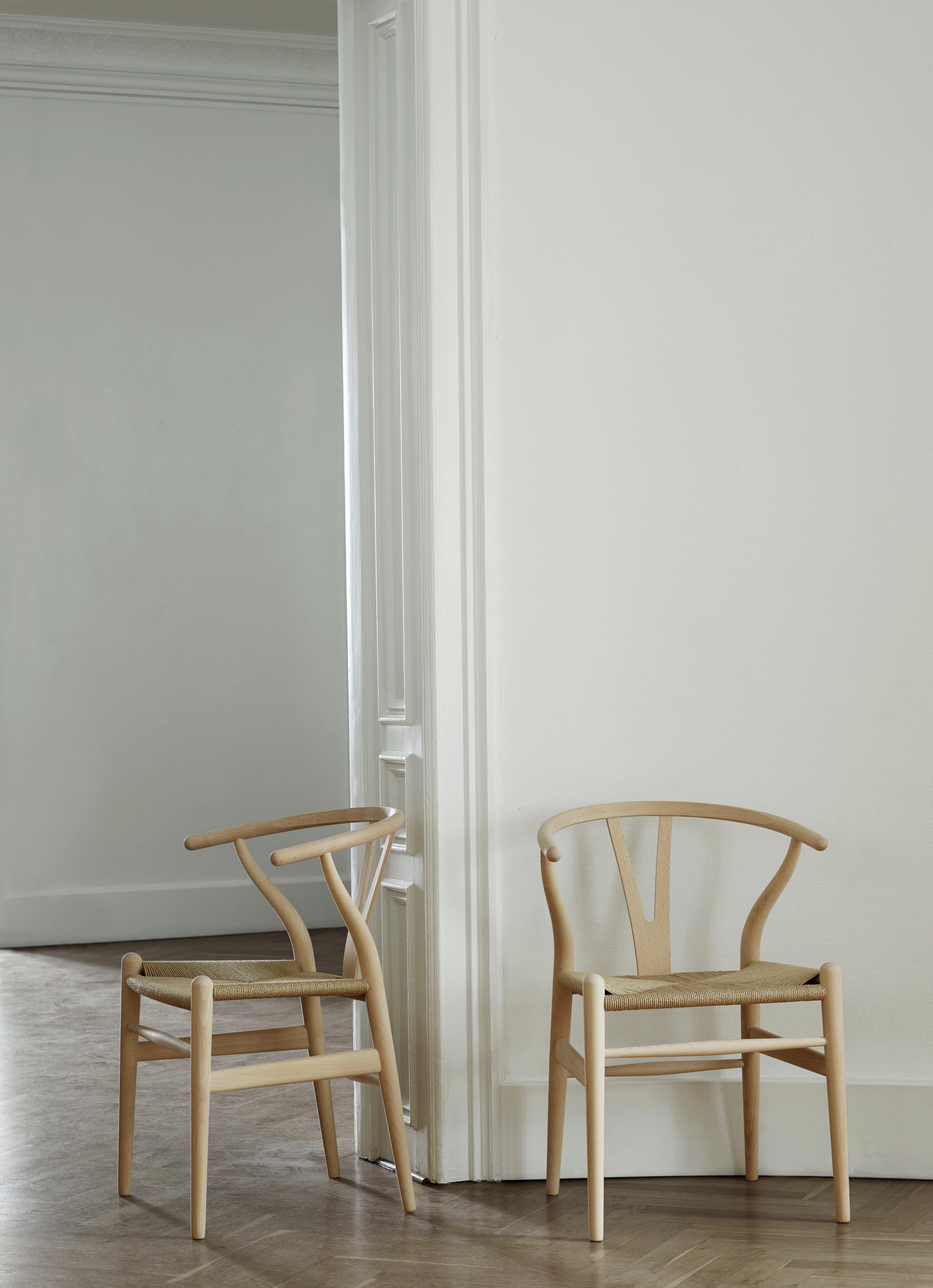 Chaise CH24 Wishbone en chêne blanc huile avec assise en cordon de papier naturel par Hans Wegner 2