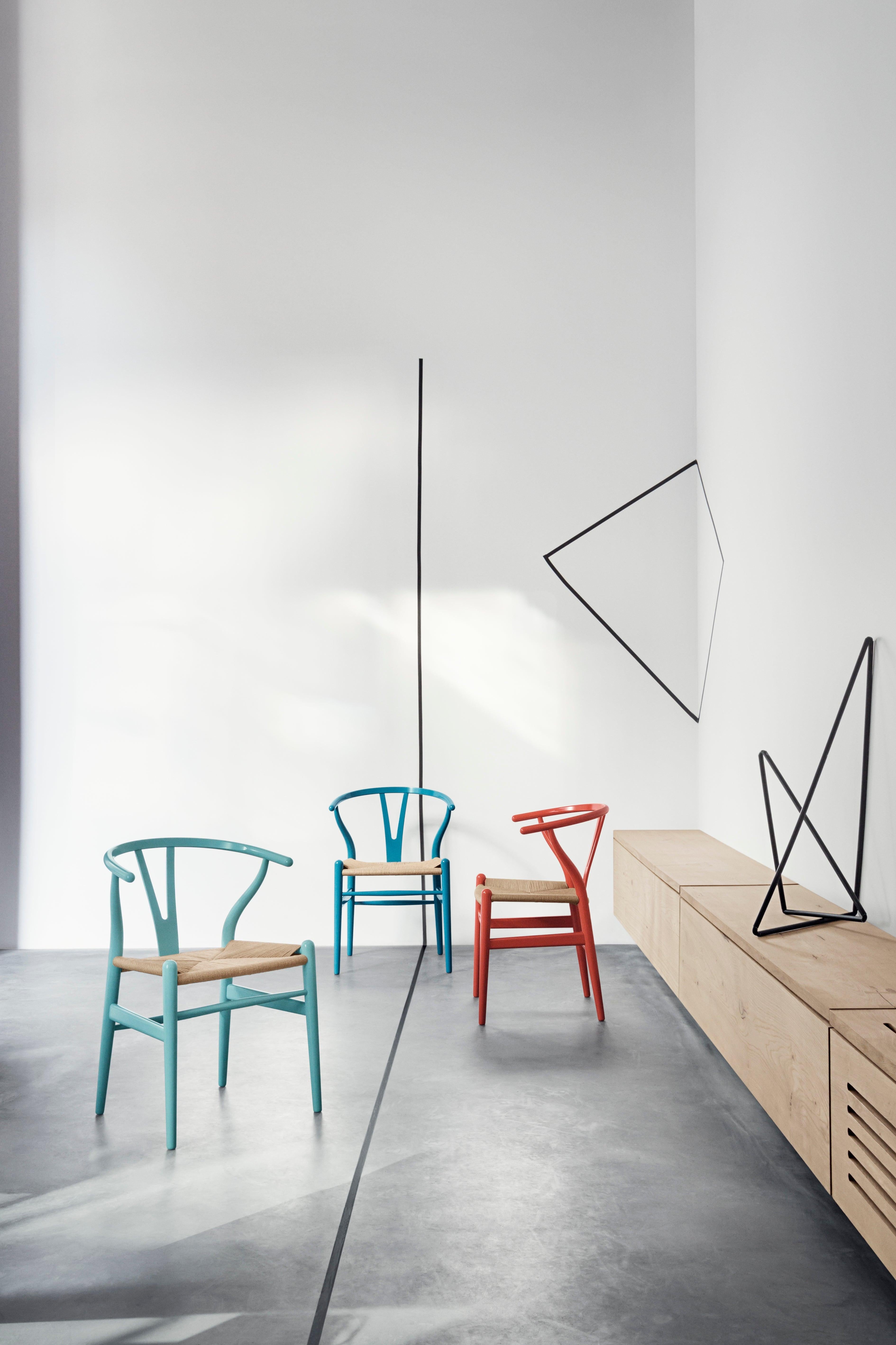 Chaise CH24 Wishbone en gris argenté avec assise en cordon de papier noir par Hans Wegner 3