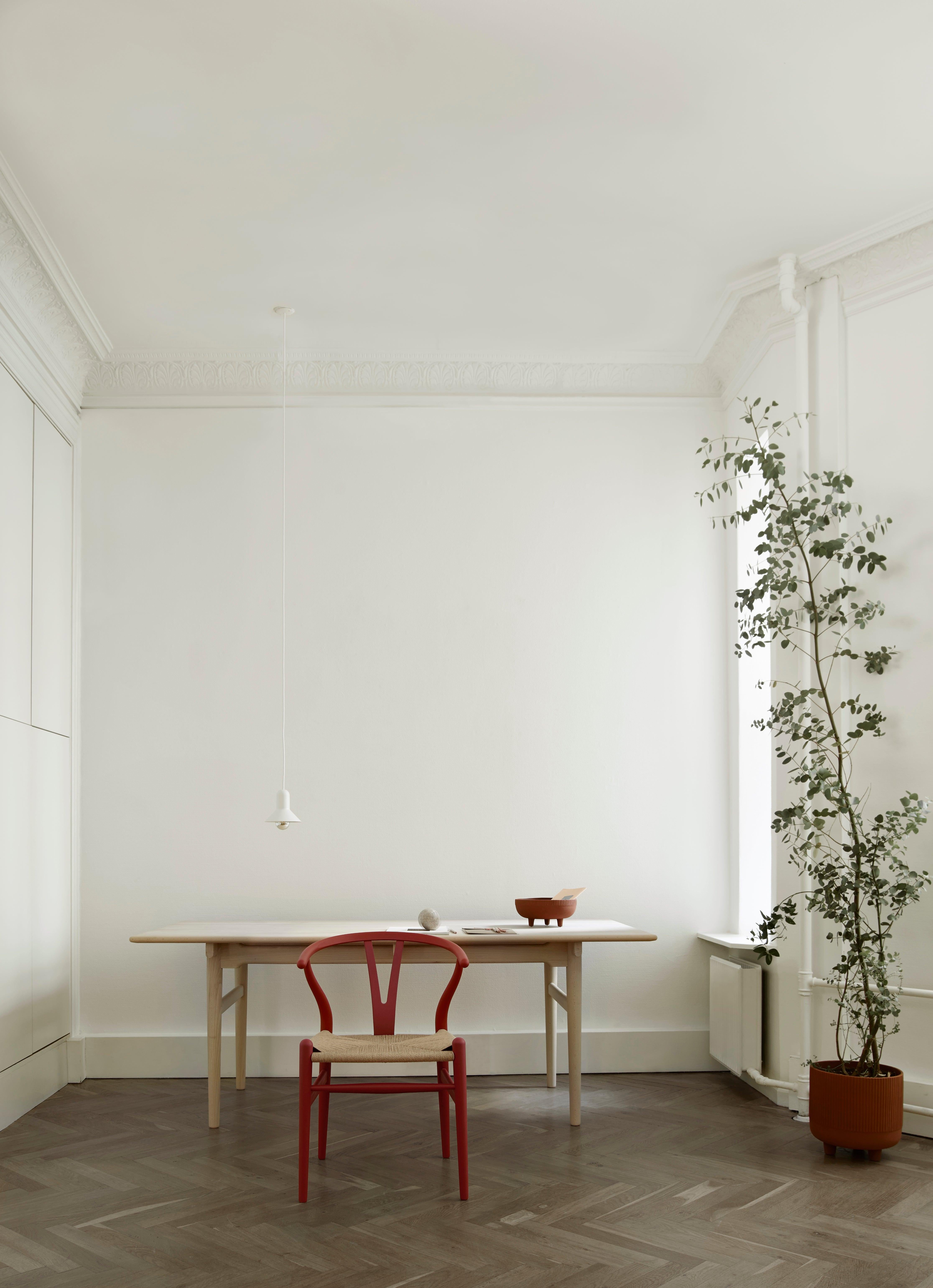 Chaise CH24 Wishbone de Hans J. Wegner, de couleur noire douce 2