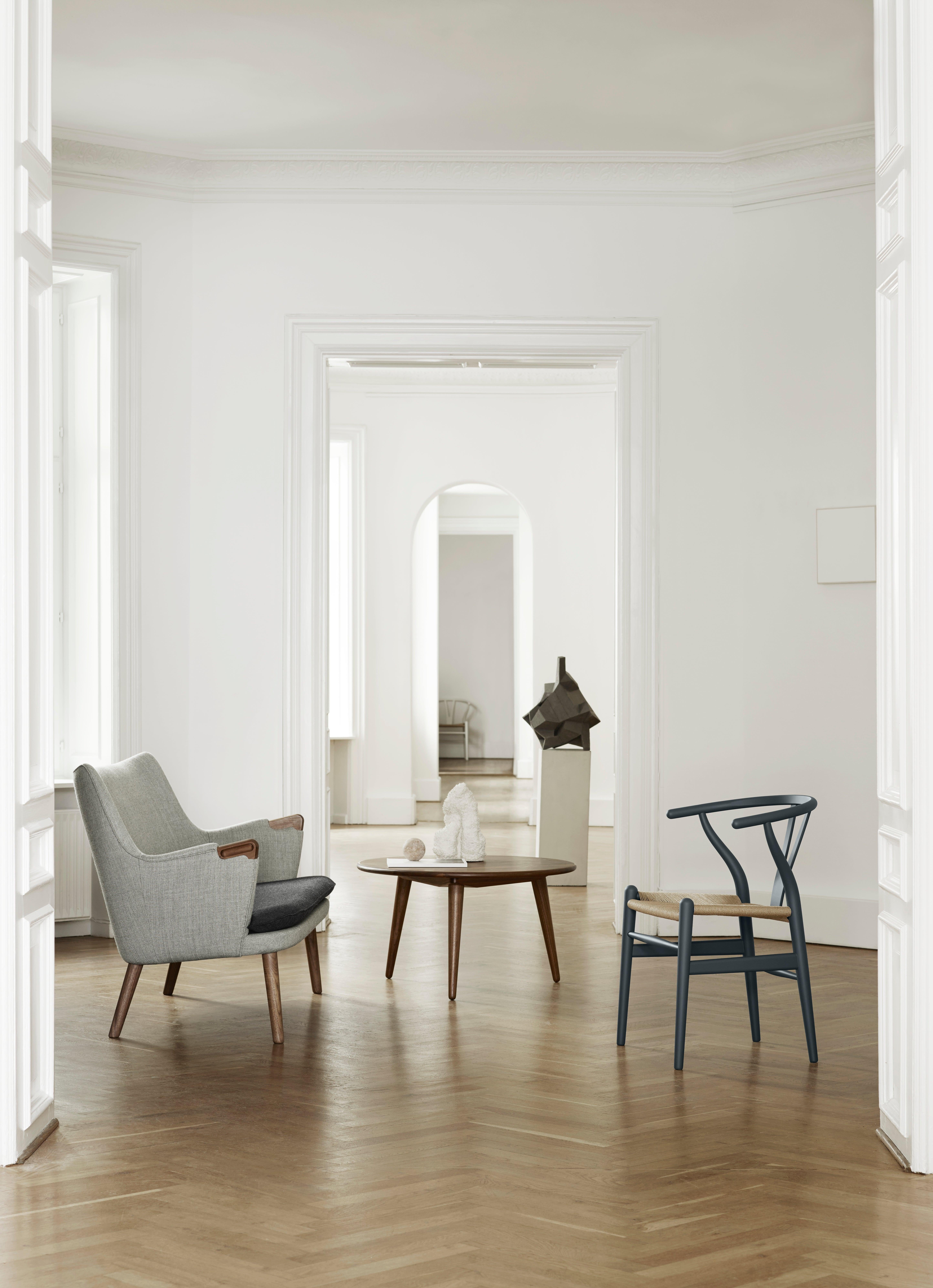 Chaise CH24 Wishbone de Hans J. Wegner, de couleur noire douce 9