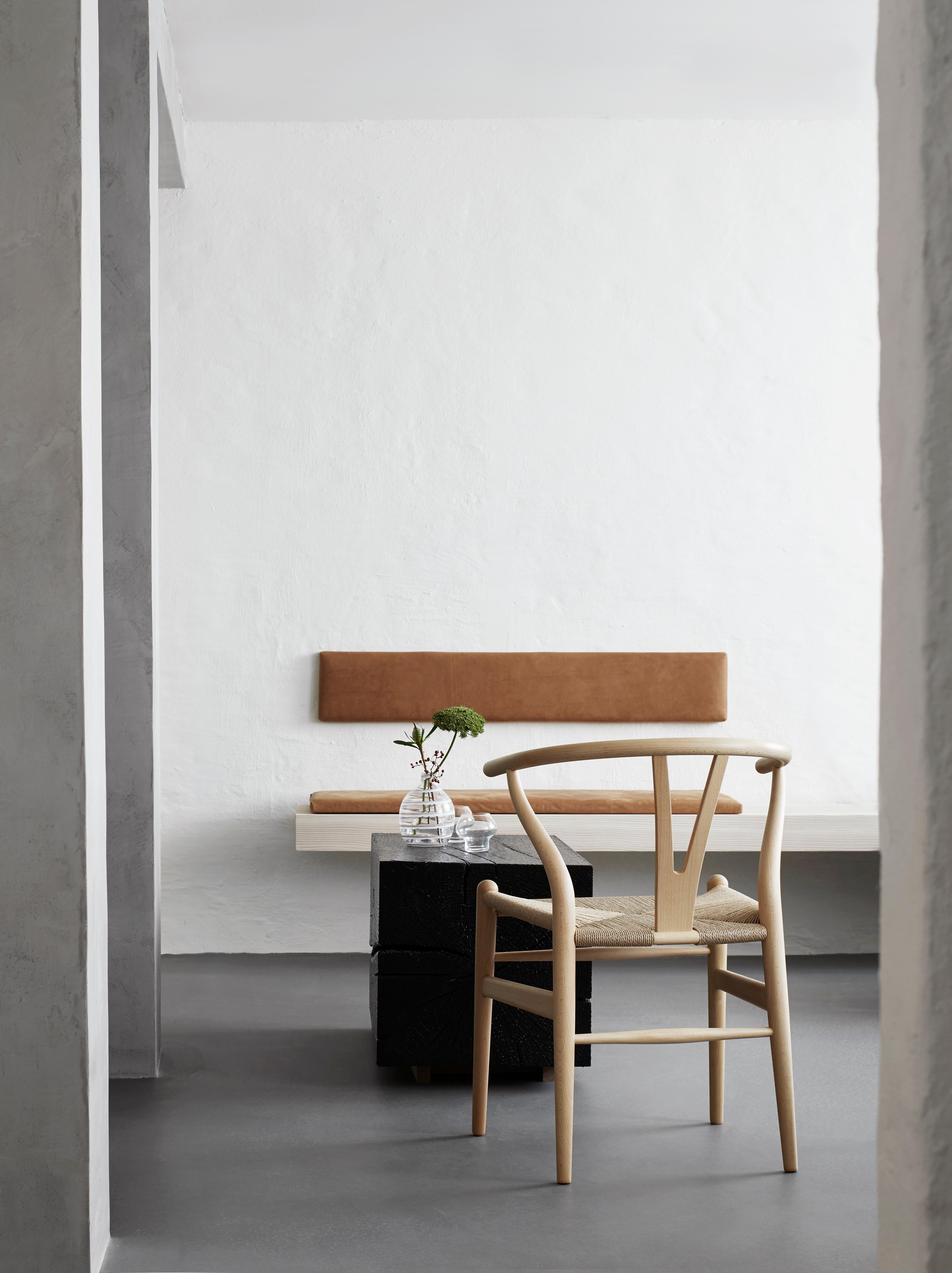 CH24 Wishbone Chair in Wood Finishes with Black Papercord Seat by Hans J. Wegner 25