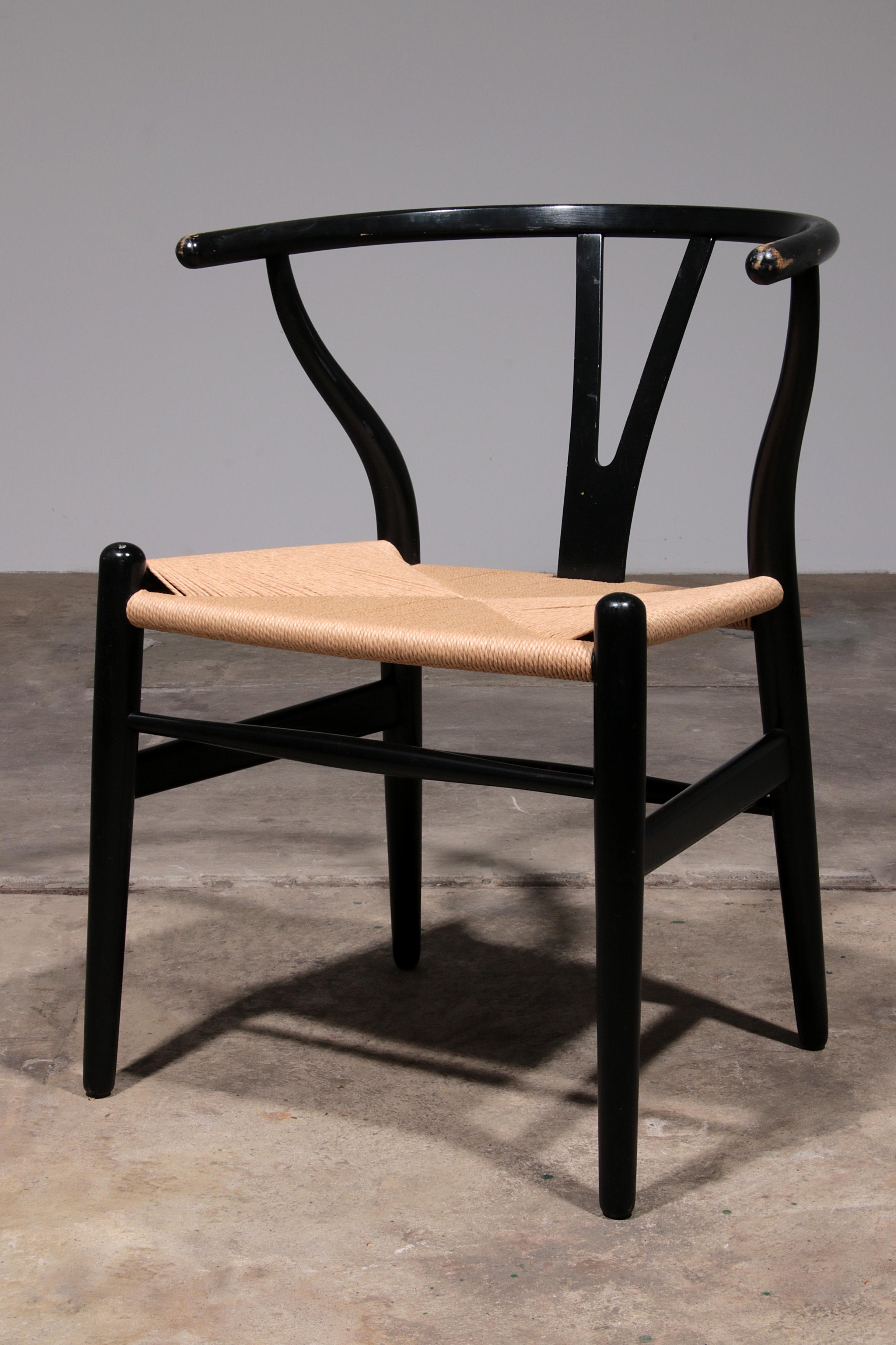 Wishbone Chairs by Hans J. Wegner model CH 24 from Carl Hansen, 1960 2