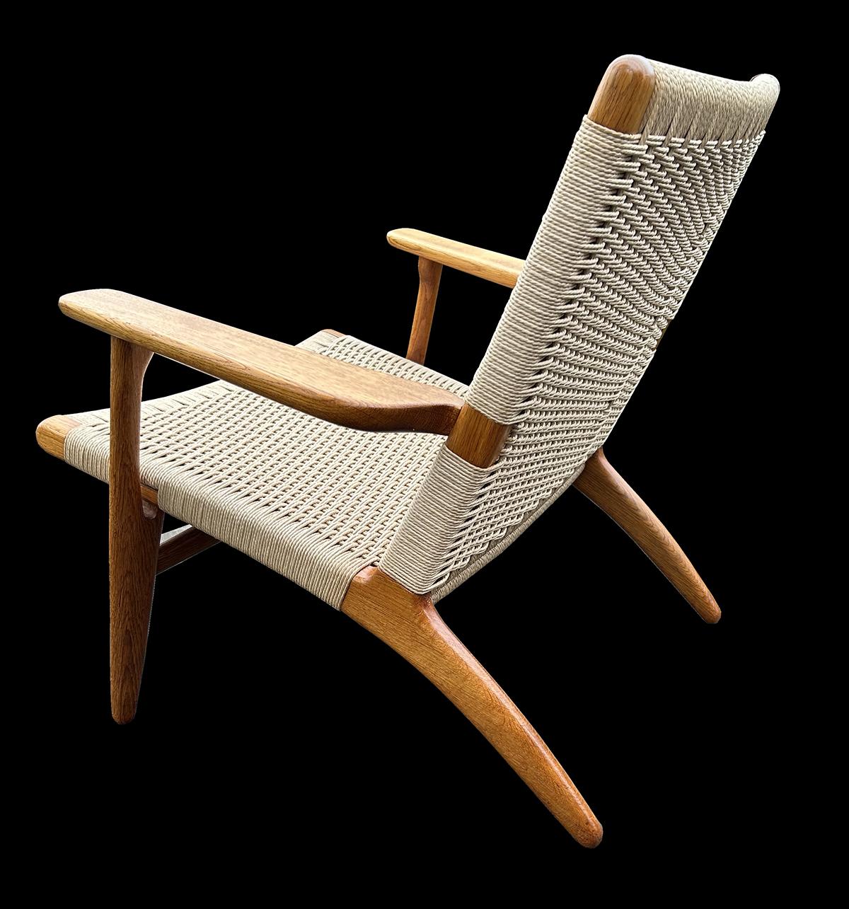 Silla CH25 de Hans J. Wegner para Carl Hansen & Søn Danés en venta