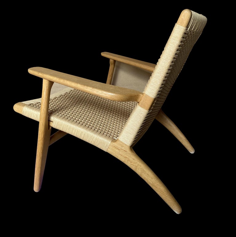 Danish CH25 Chair by Hans J Wegner for Carl Hansen & Son in Oak and Papercord For Sale