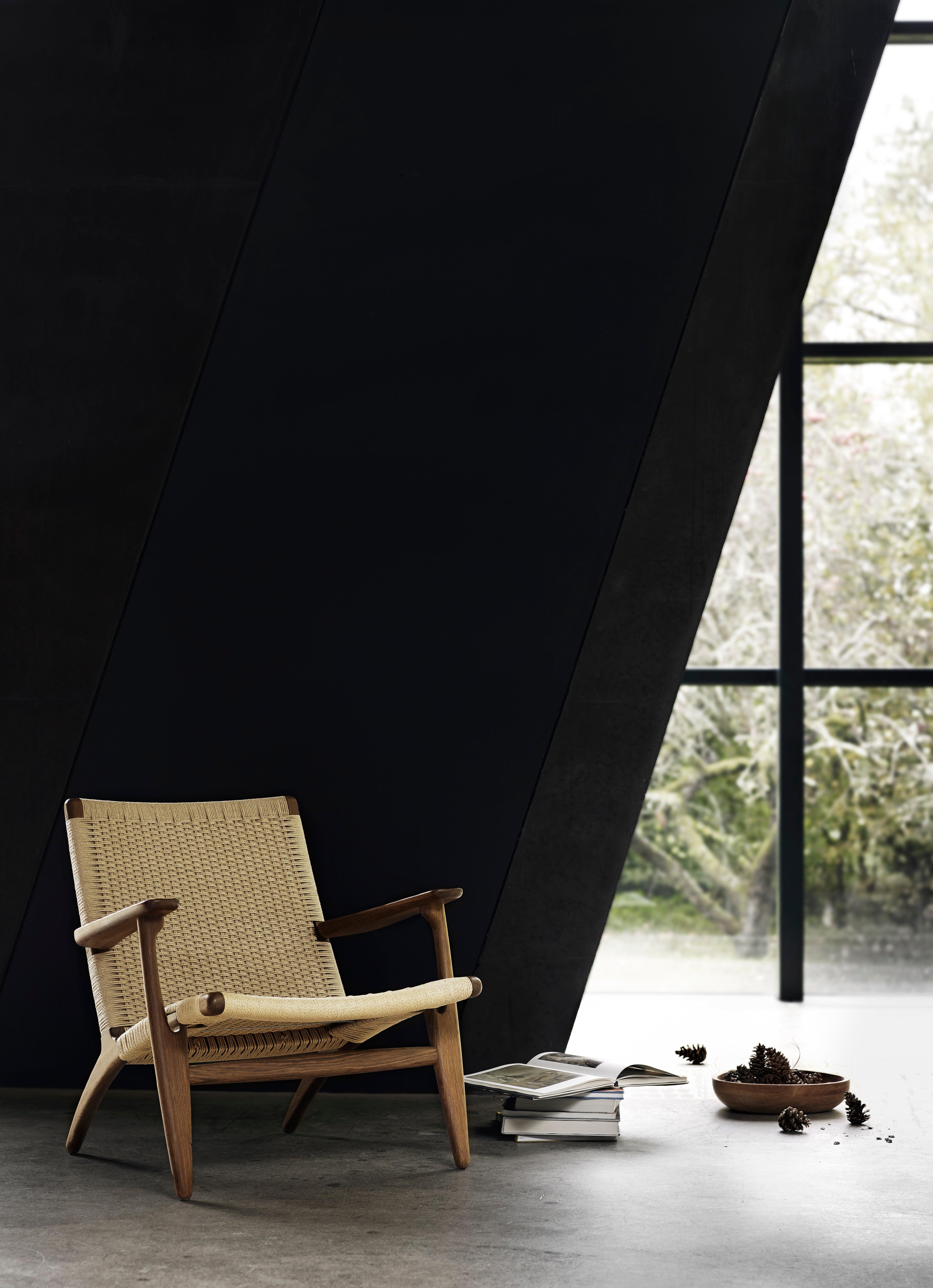 CH25 Easy Lounge Chair Oak Painted Black with Black Papercord by Hans J. Wegner In New Condition In Burlington, NJ
