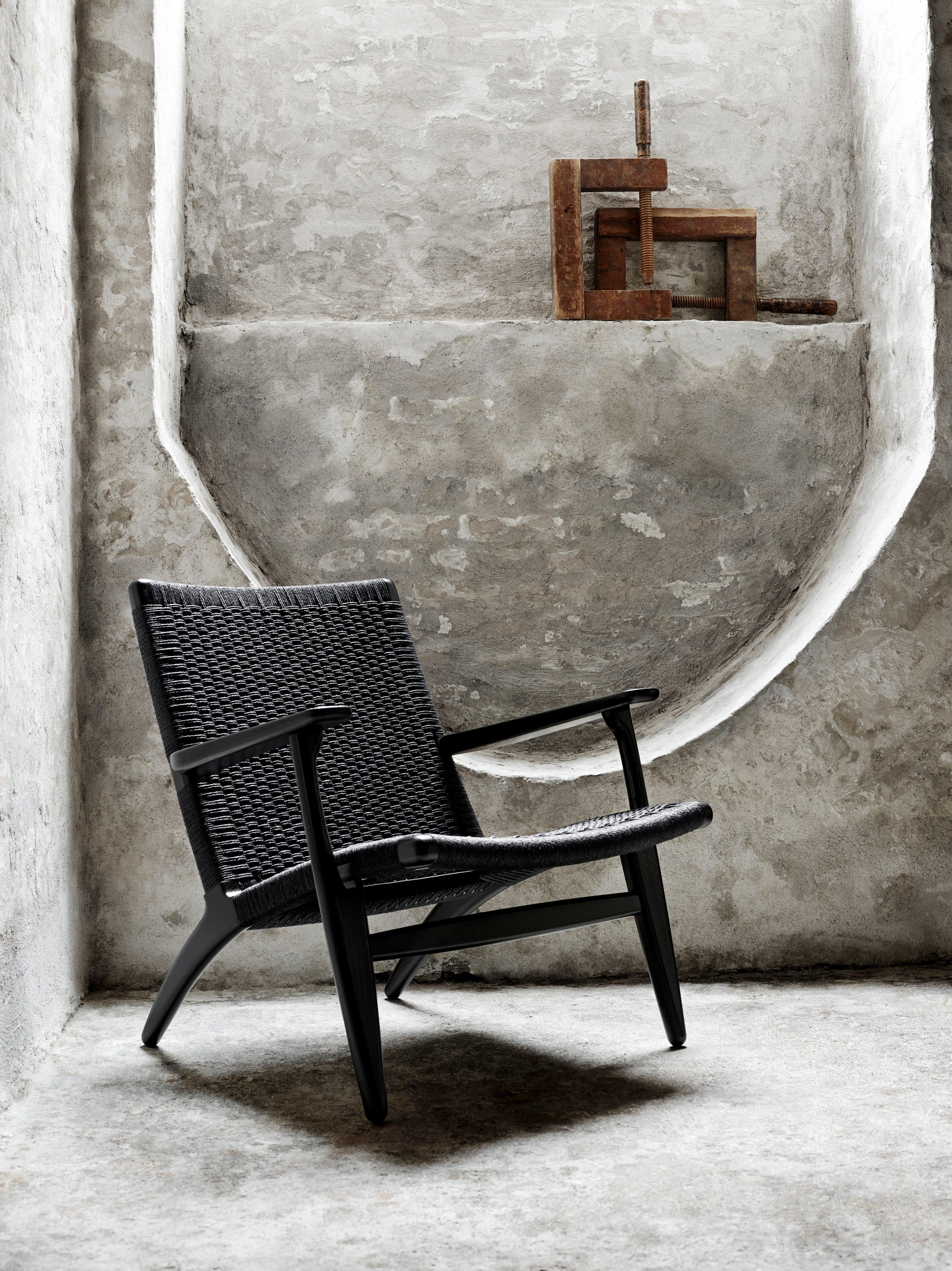 CH25 Easy Lounge Chair Oak Painted Black with Black Papercord by Hans J. Wegner 1
