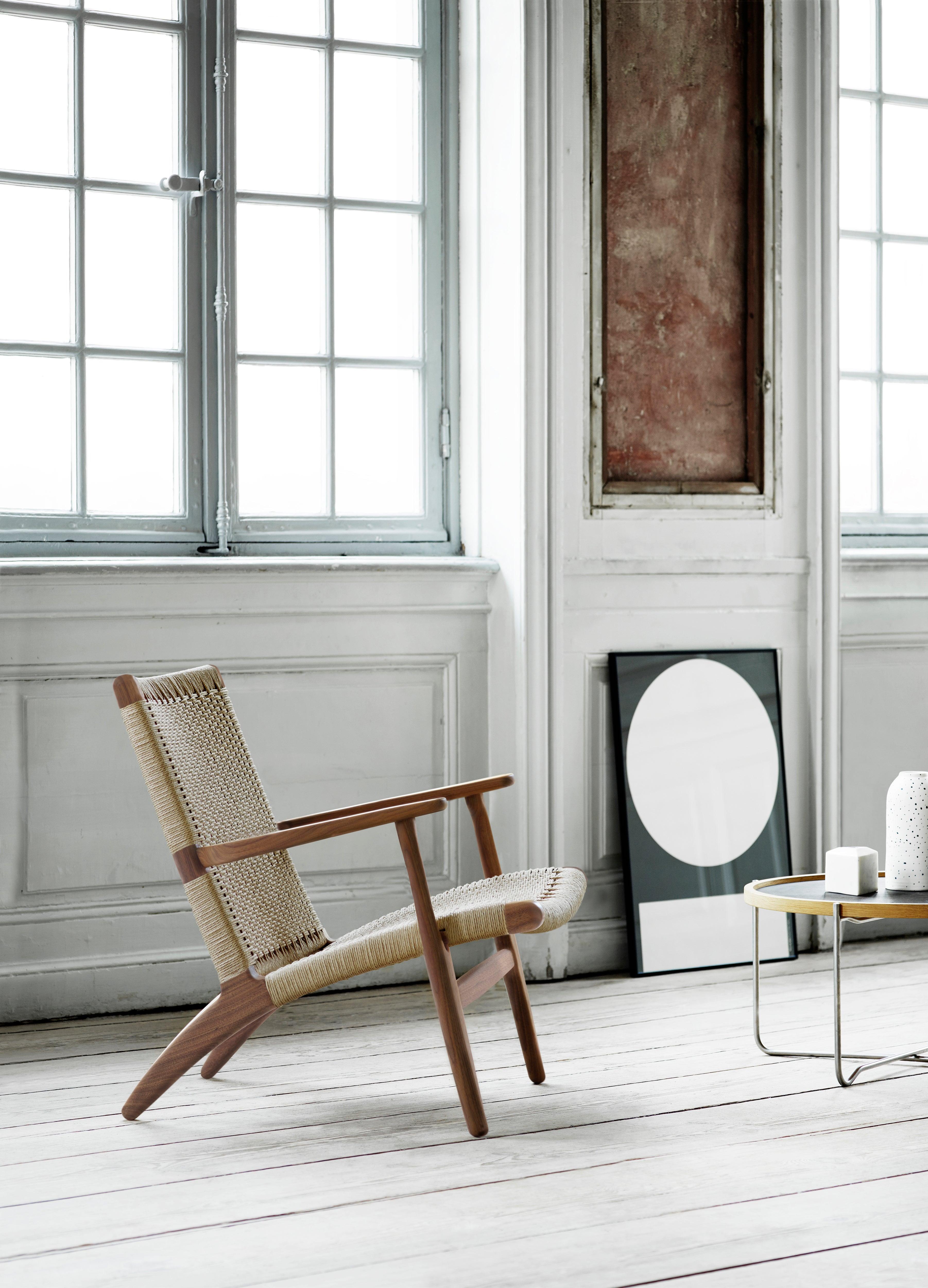 Contemporary CH25 Easy Lounge Chair with Natural Papercord Seat by Hans J. Wegner