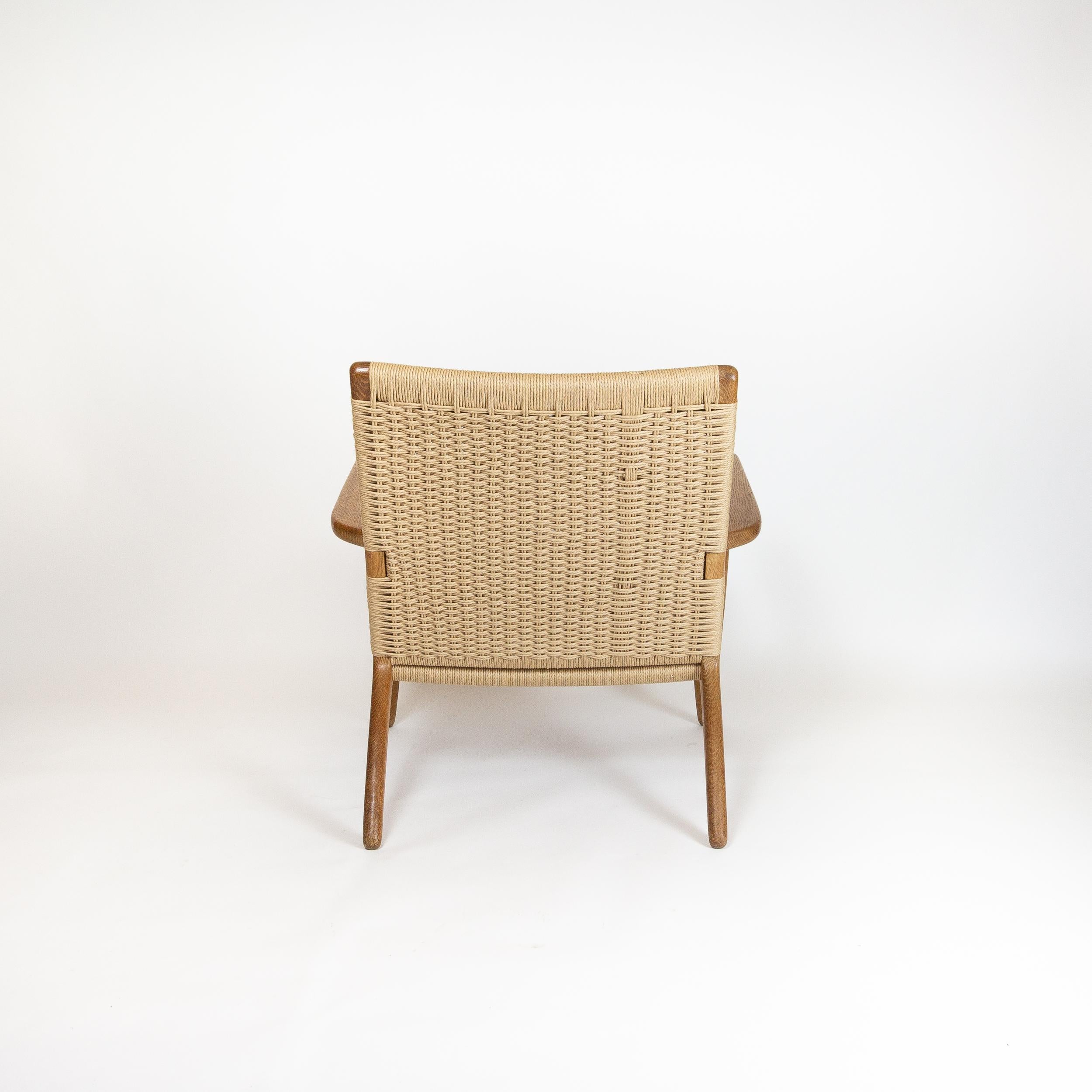 Hand-Crafted CH25 Lounge Chair by Hans Wegner