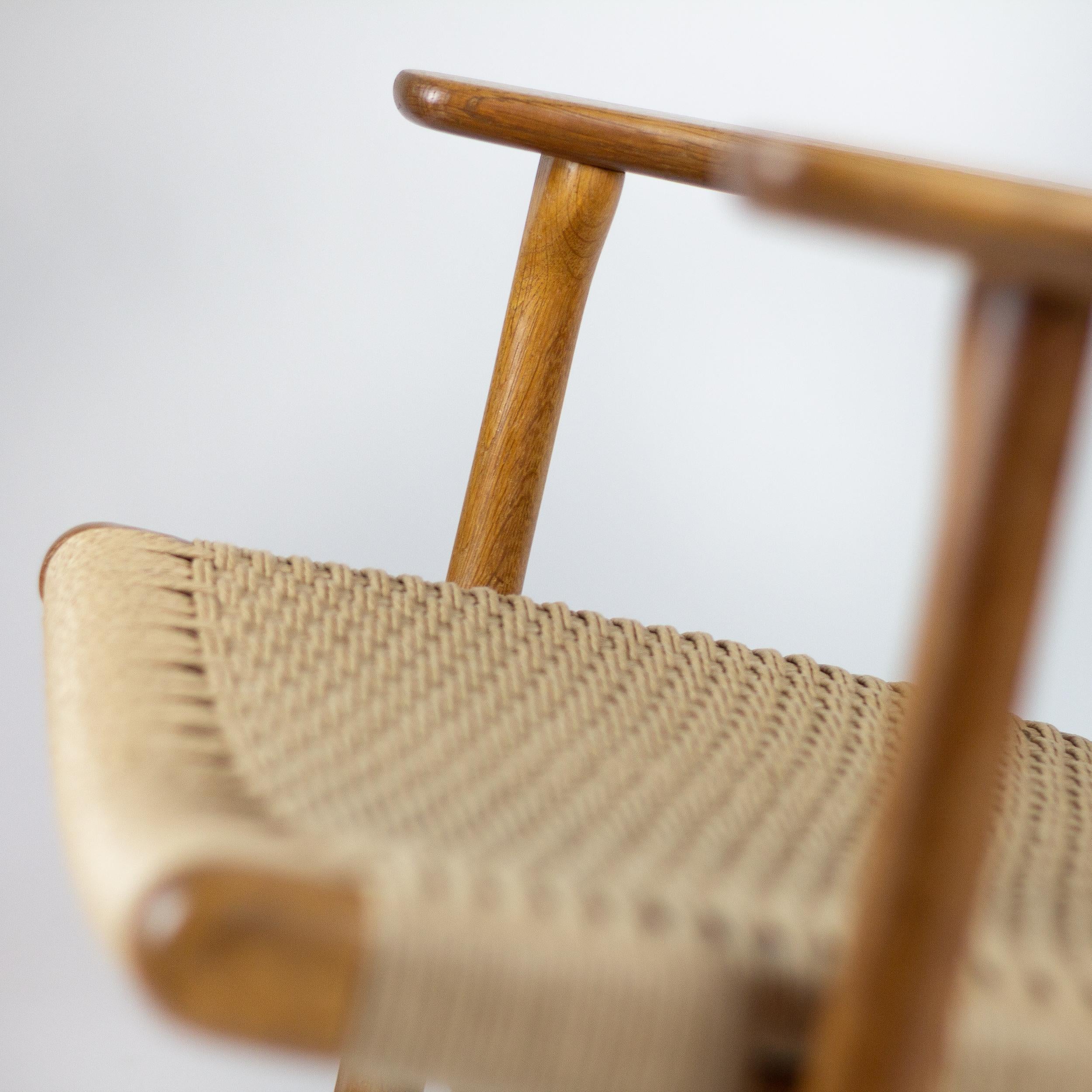 Mid-20th Century CH25 Lounge Chair by Hans Wegner