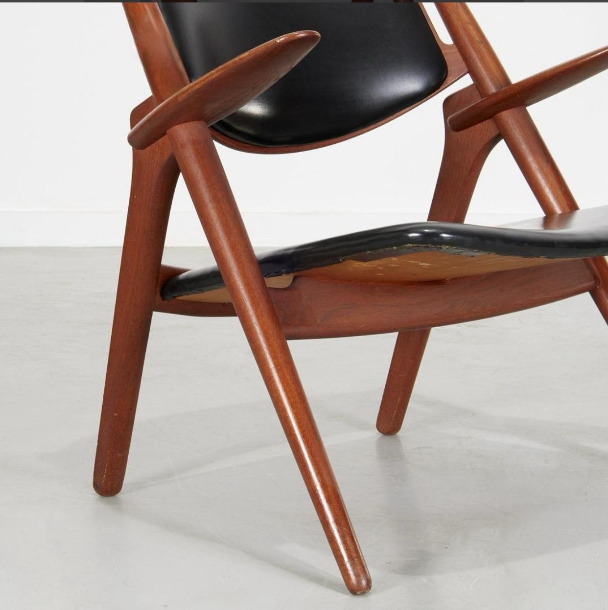 Danish CH28 “Sawbuck” Chair in Teak Wood and Leather by Hans Wegner for Carl Hansen For Sale