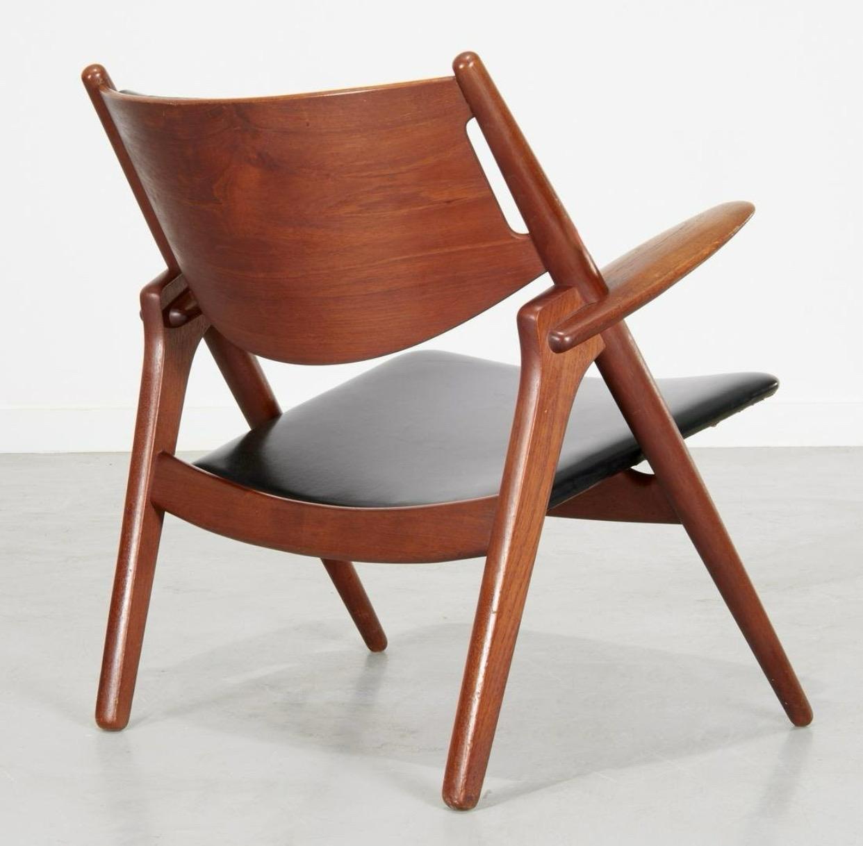 CH28 Sawbuck-Stuhl aus Teakholz und Leder von Hans Wegner für Carl Hansen im Zustand „Gut“ im Angebot in Chicago, IL