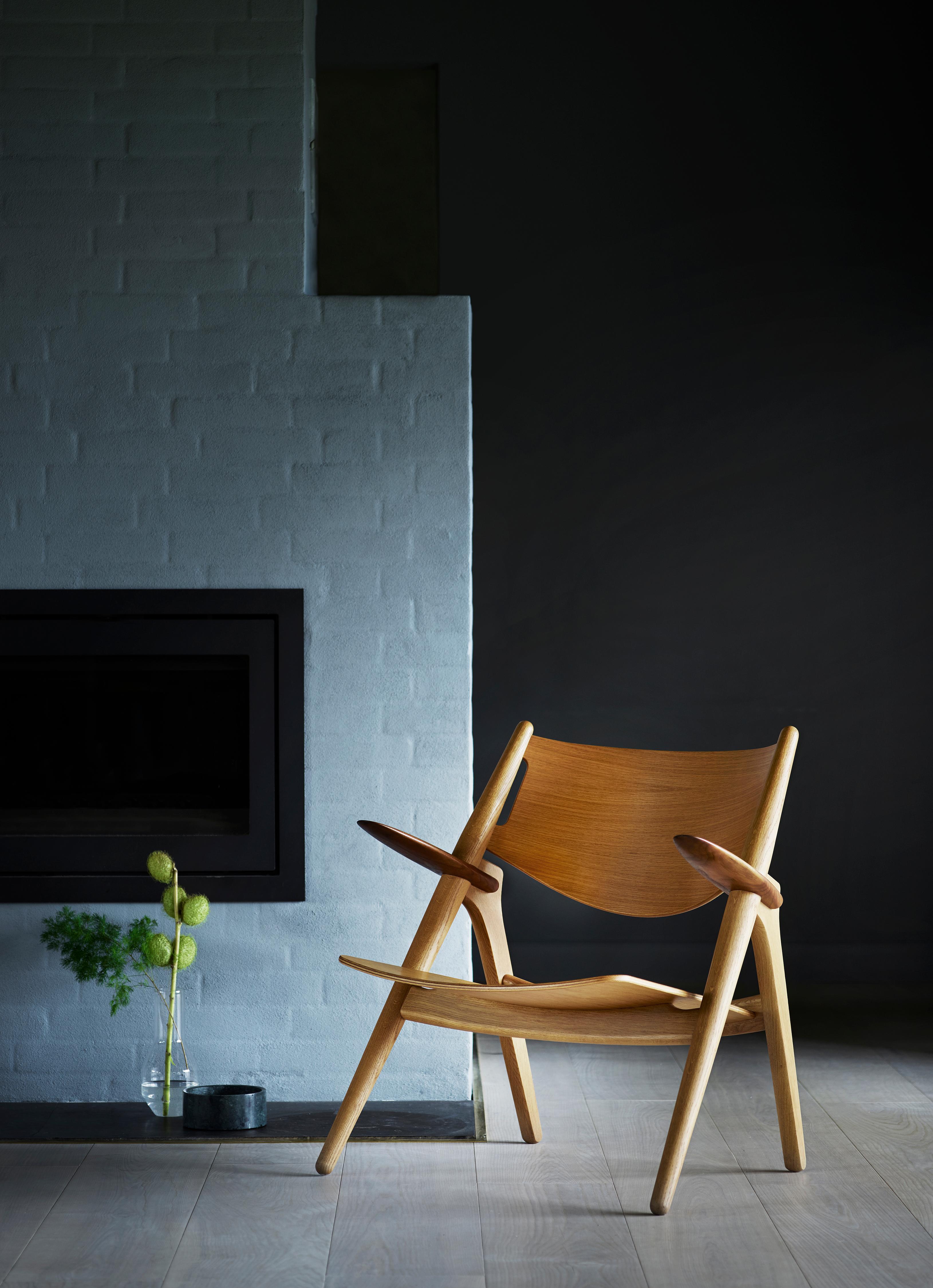 Danish CH28P Lounge Chair in Oiled Oak with Foam Seat by Hans J. Wegner