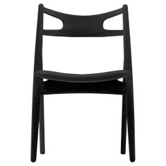 CH29P Sawbuck Chair in Oak Painted Black & Thor 301 Leather by Hans J. Wegner