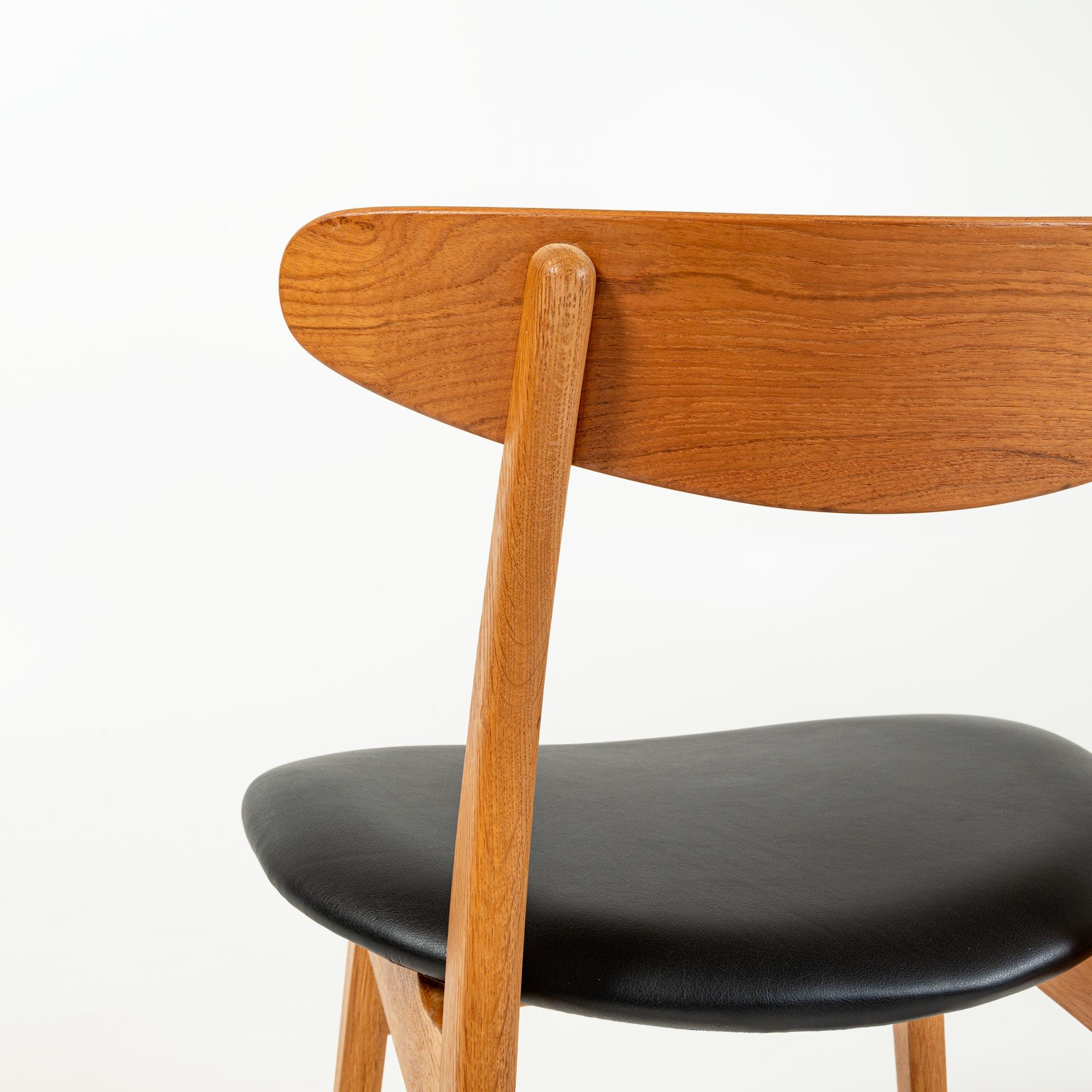 CH30 Dining Chairs by Hans Wegner for Carl Hansen & Son in Oak, Teak and Leather 3