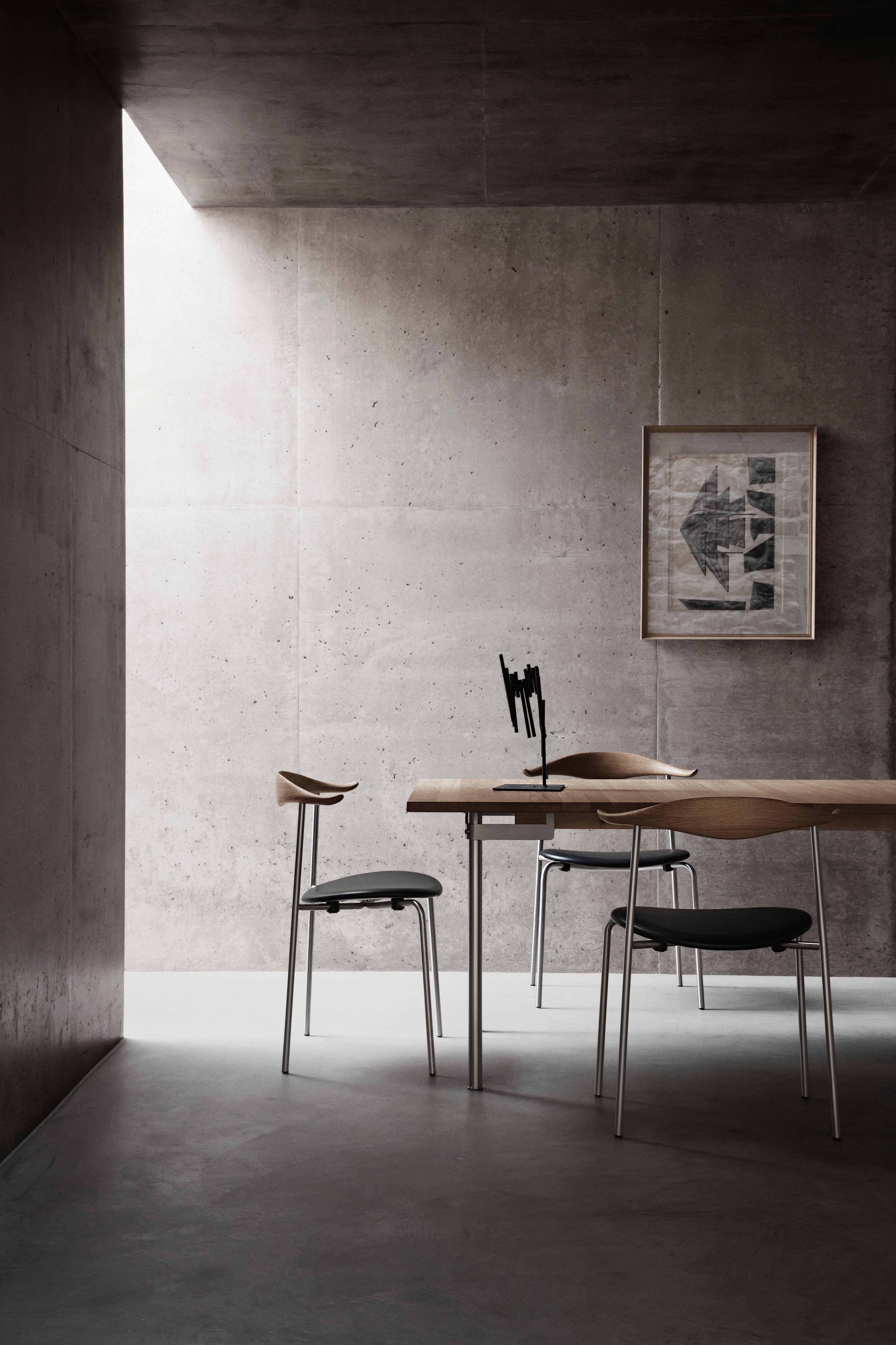 Modern CH322 2-Leaf Dining Table in Oak Soap & Stainless Steel by Hans J. Wegner