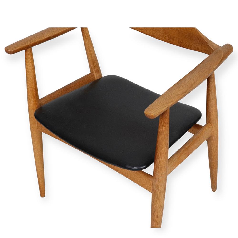 CH-35 Sessel von Hans Wegner, entworfen 1959 (Holzarbeit) im Angebot
