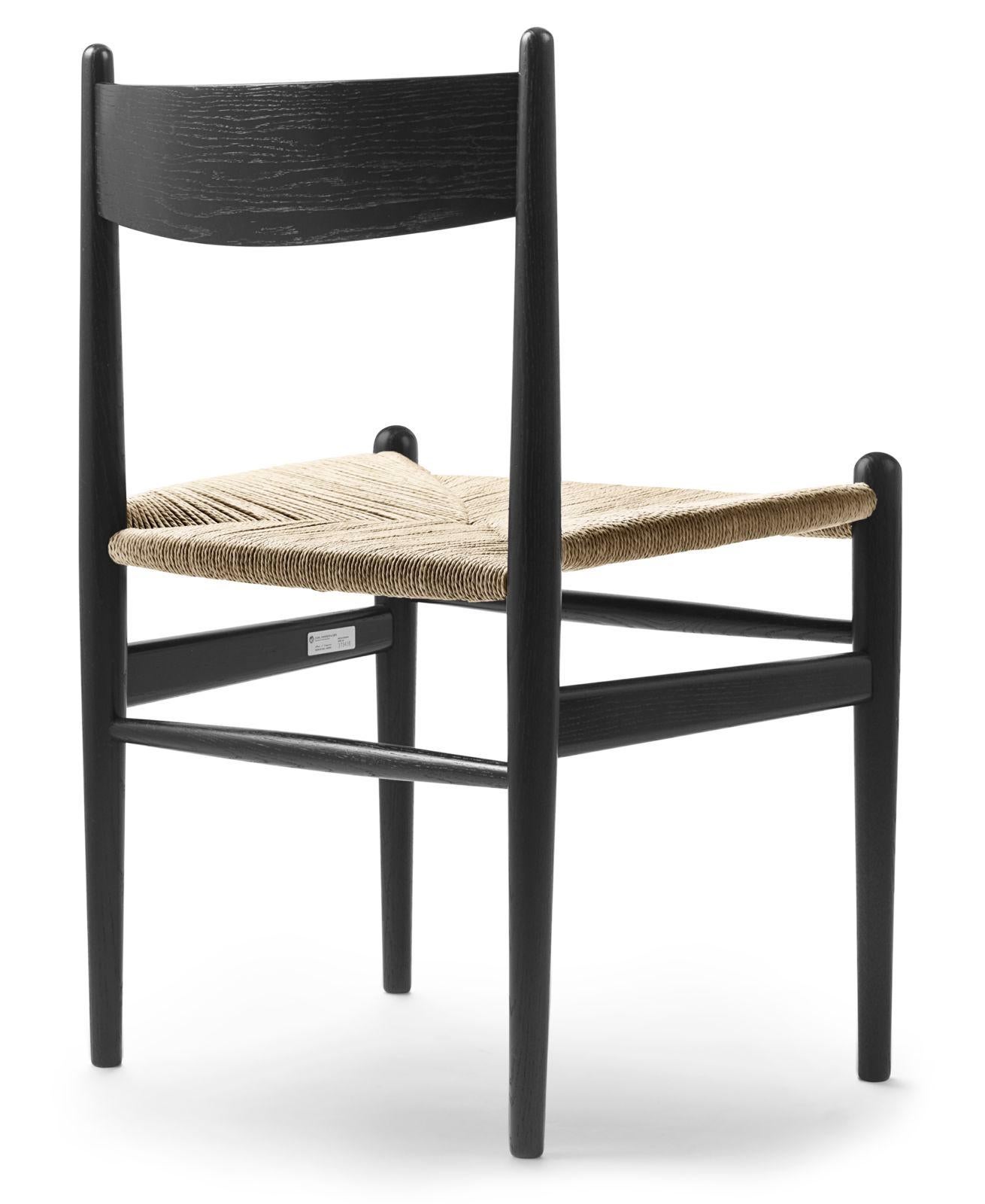Mid-Century Modern CH36 Chaise de salle à manger en Beeche Wood peint en noir avec cordon en papier naturel en vente
