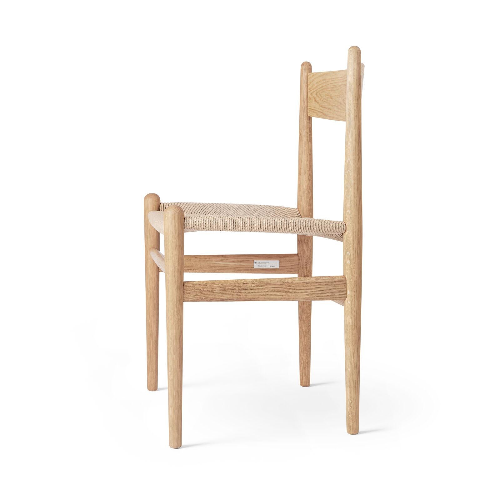Craftsmanship and attention to detail are clear to see in Hans J. Wegner’s CH36 dining chair. The clean and simple 1962 chair is as comfortable to sit in as it is beautiful to behold.