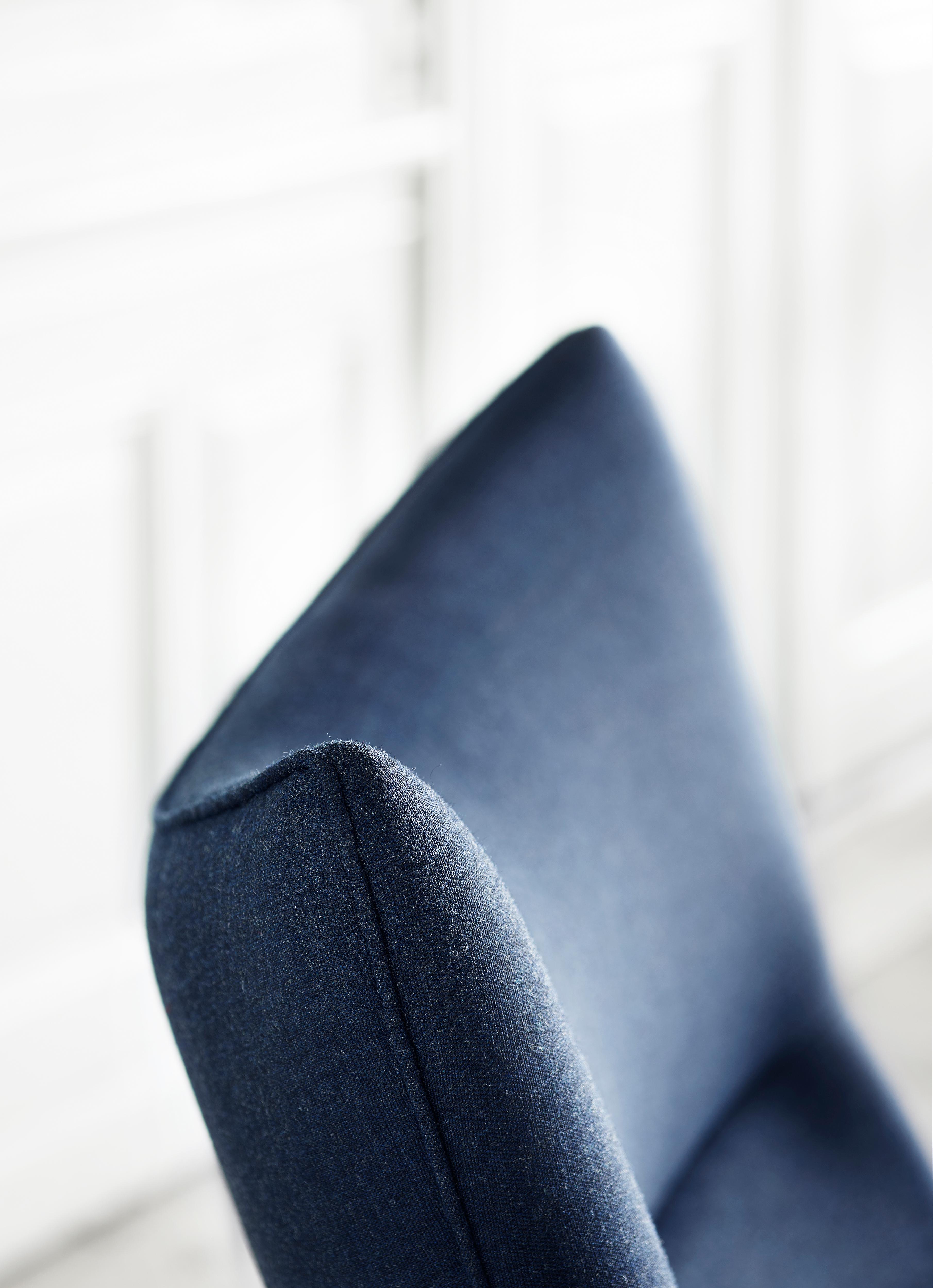 CH445 Wing Chair in Fabric with Stainless Steel Base by Hans J. Wegner 7