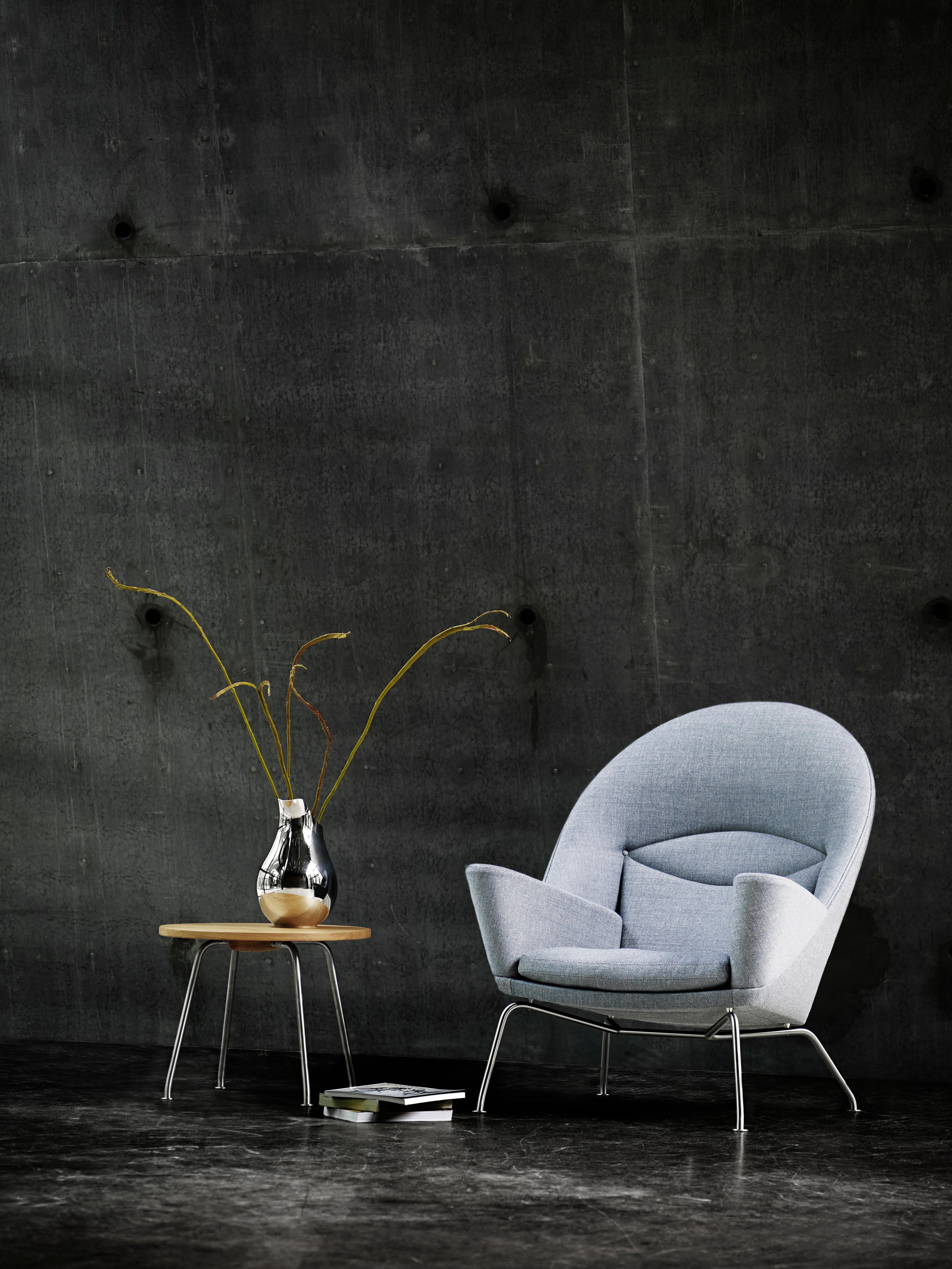 Fabric CH468 Oculus Chair in Stainless Steel with Foam Seat by Hans J. Wegner