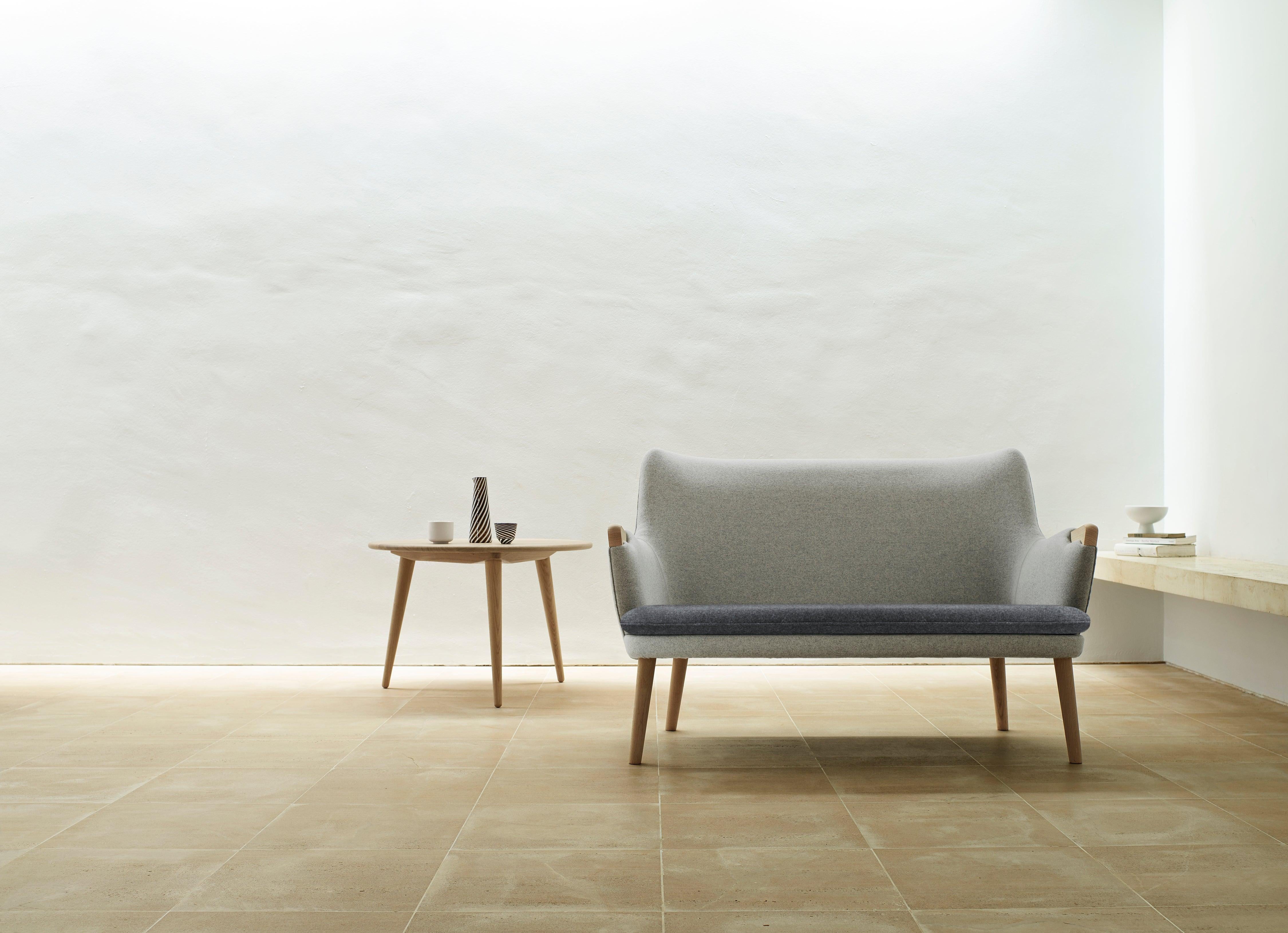 Contemporary CH72 Sofa by Hans J. Wegner