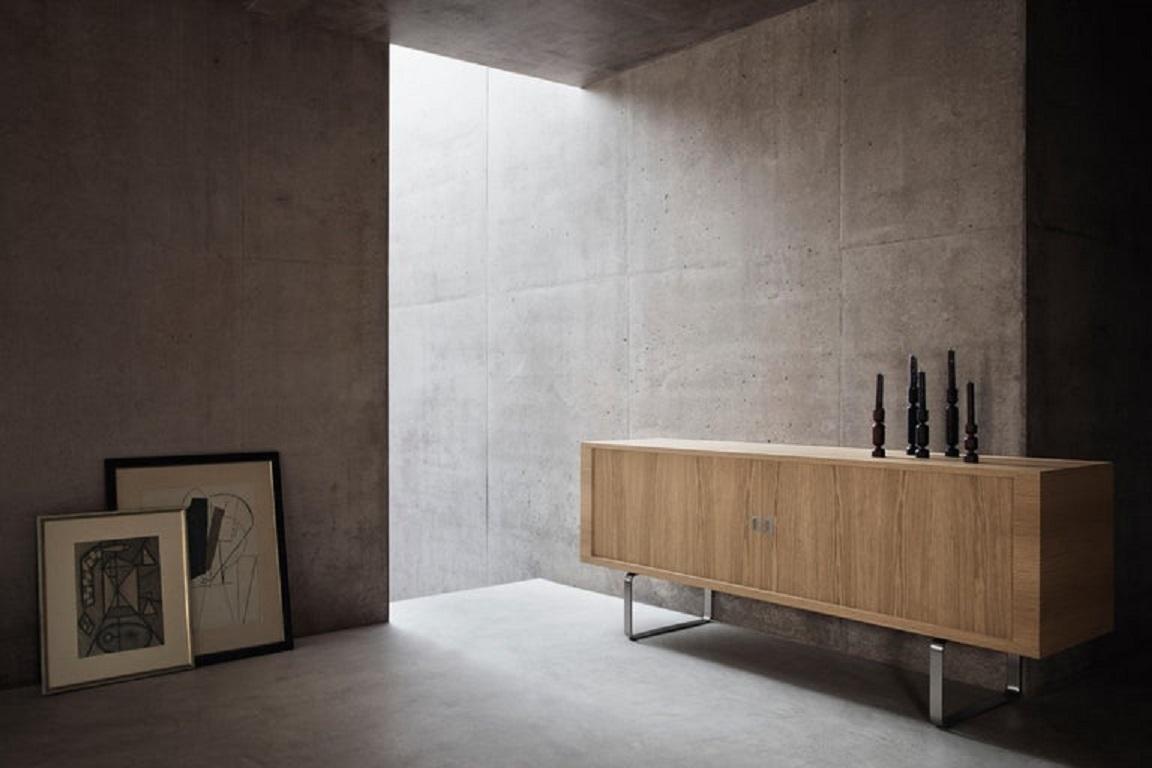 CH825 Credenza in Oak Oil with Stainless Steel Base by Hans J. Wegner 2