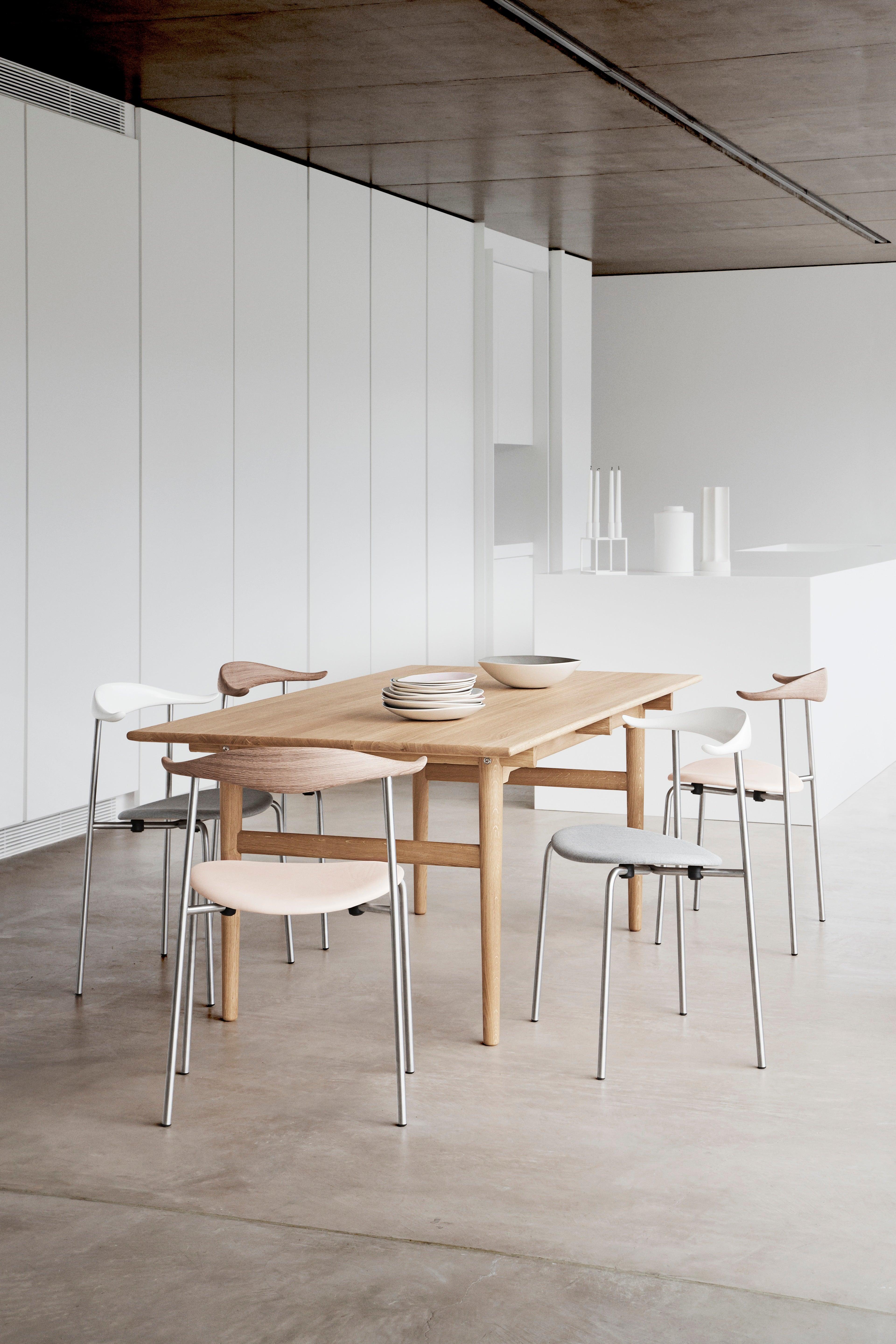 Powder-Coated CH88P Dining Chair in Oiled Oak with Thor 301 Leather by Hans J. Wegner