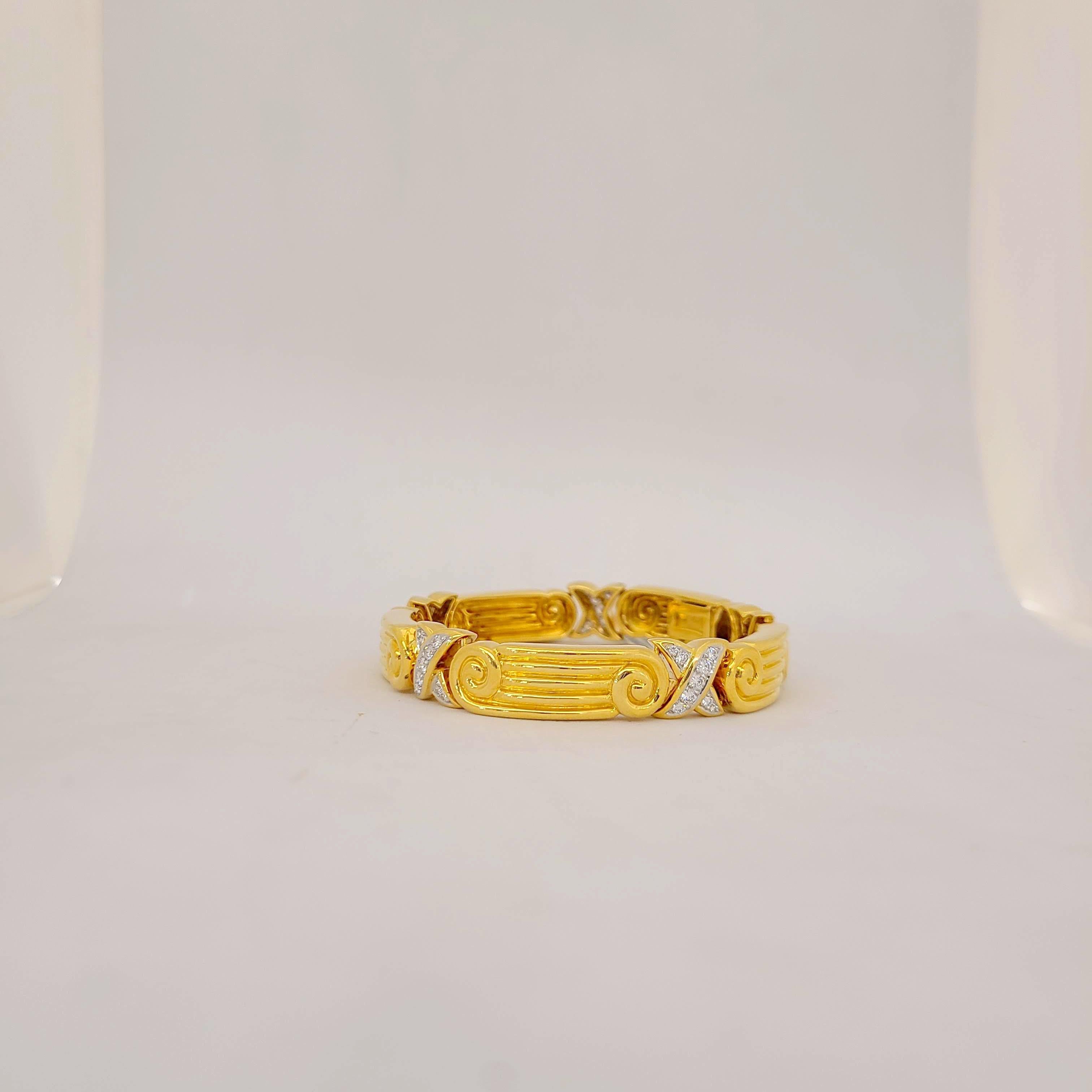 Bracelet Chaavae en or jaune 18 carats, platine et diamants de 1,12 carat Neuf - En vente à New York, NY