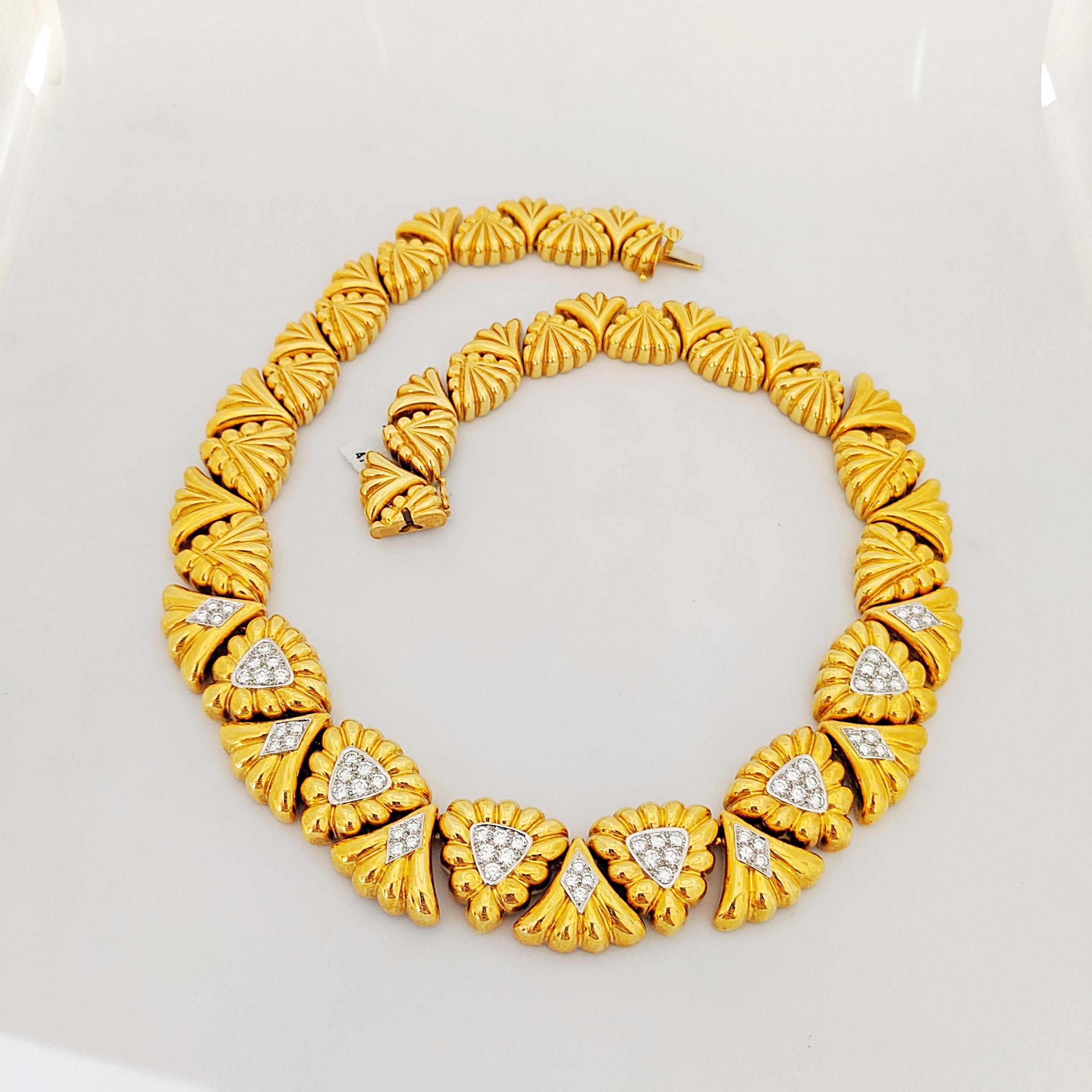 Round Cut Chaavae Platinum and 18 Karat Yellow Gold and 2.92 Carat Diamond Collar Necklace For Sale