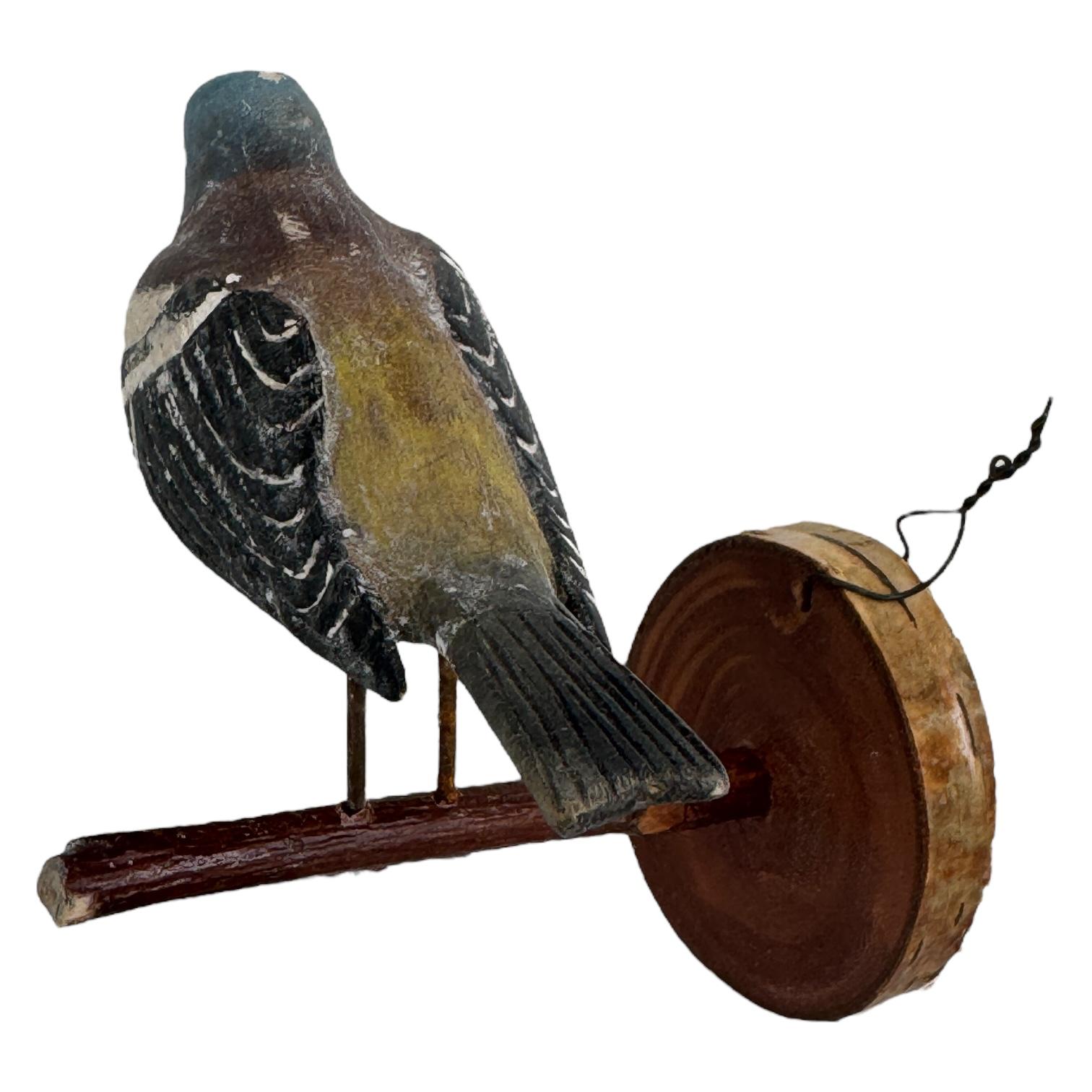 Pinzón Vichtauer Pájaro tallado a mano en madera Arte popular de la Selva Negra, Austria, años 20 Austríaco