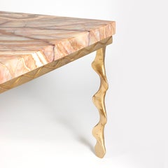 Table basse Chah en bronze et onyx conçue par Laura Gonzalez