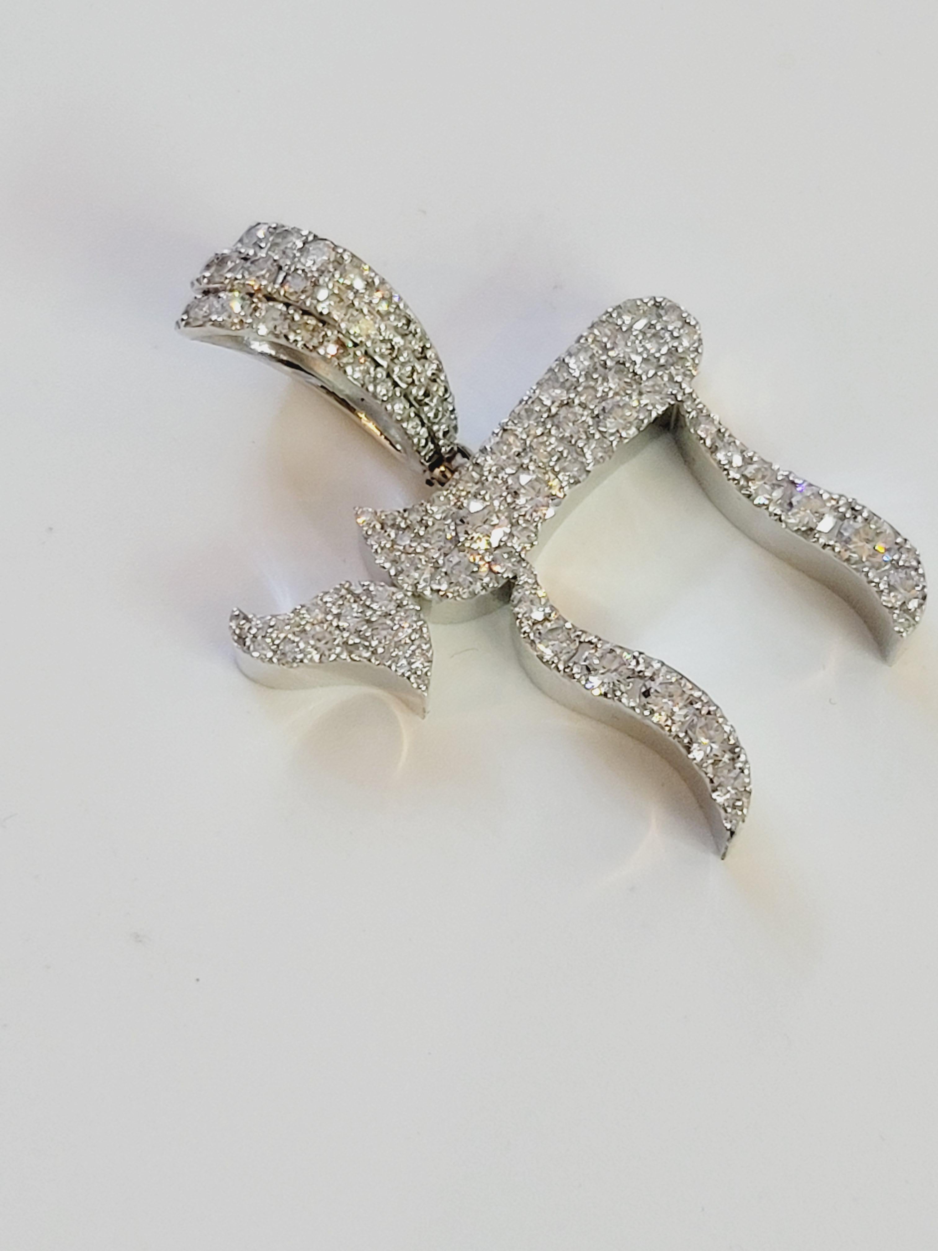 CHAI-Anhänger aus Gold mit 2,40 Karat Diamanten im Zustand „Neu“ im Angebot in New York, NY