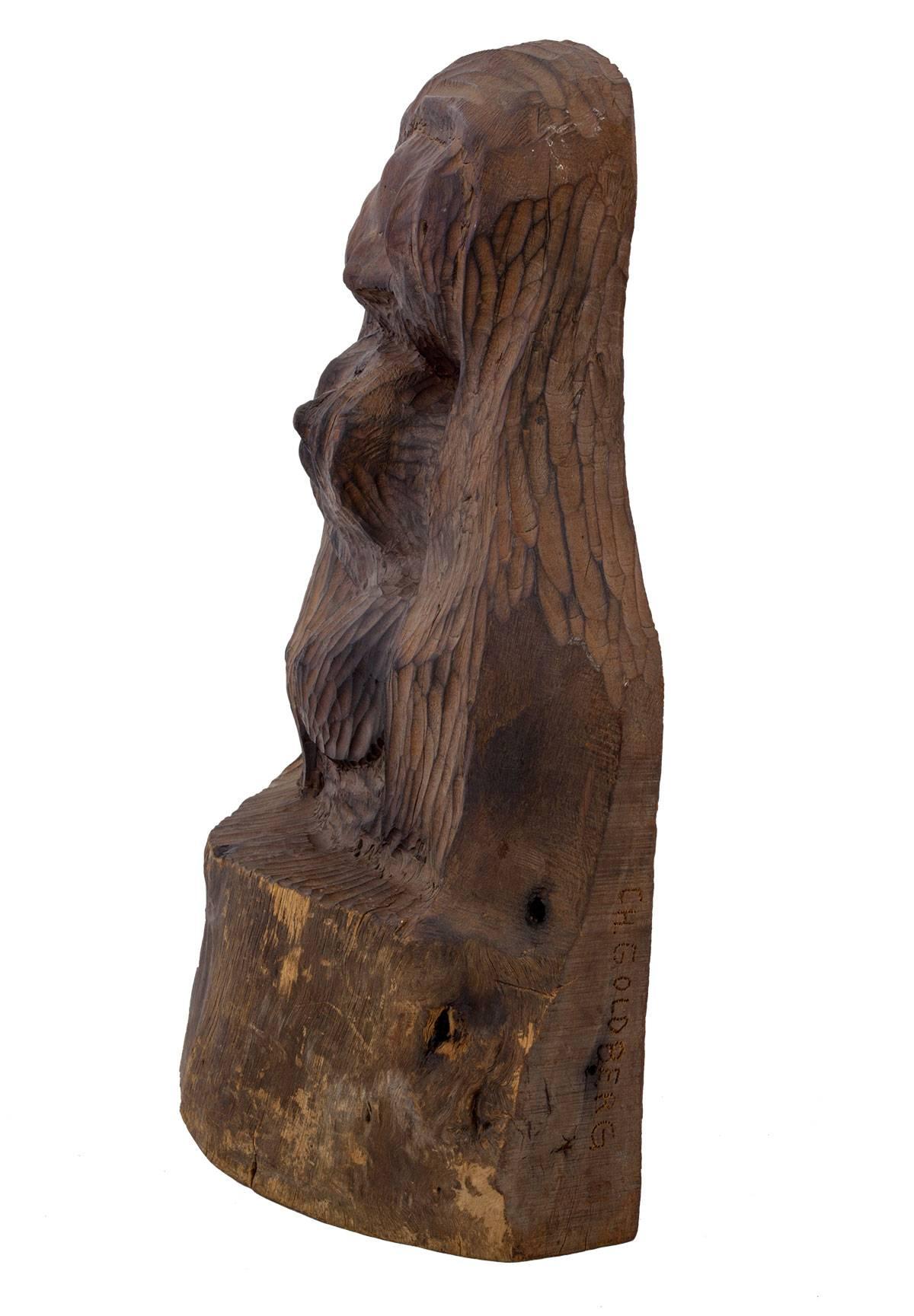 Rara escultura conmemorativa modernista polaca Chaim Goldberg Kaszmirez Museo Spertus - Figurative Sculpture Marrón de Chaïm Goldberg
