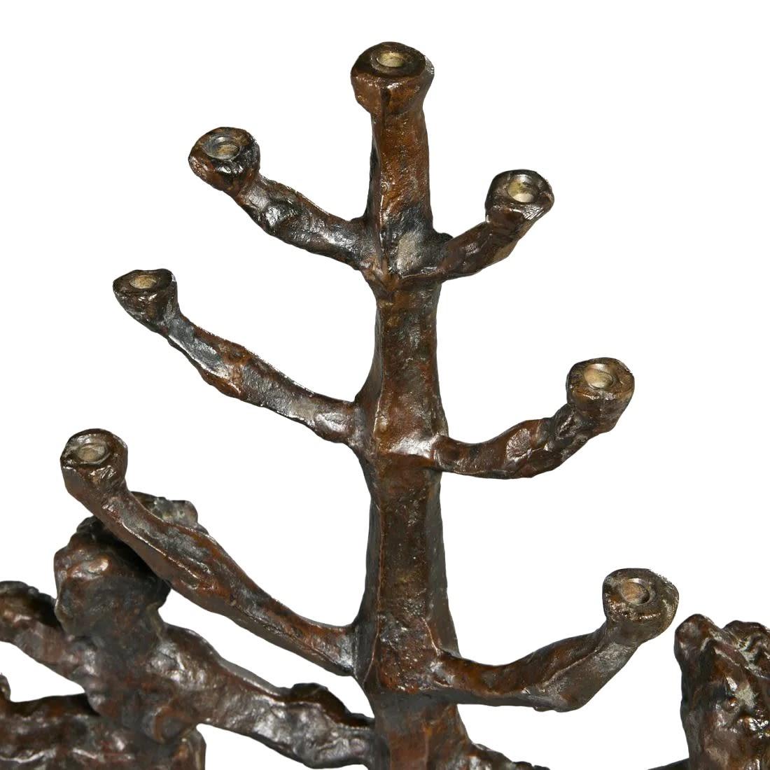 Bronze Chaim Gross 1902 - 1991, Menorah judaïque en bronze en vente
