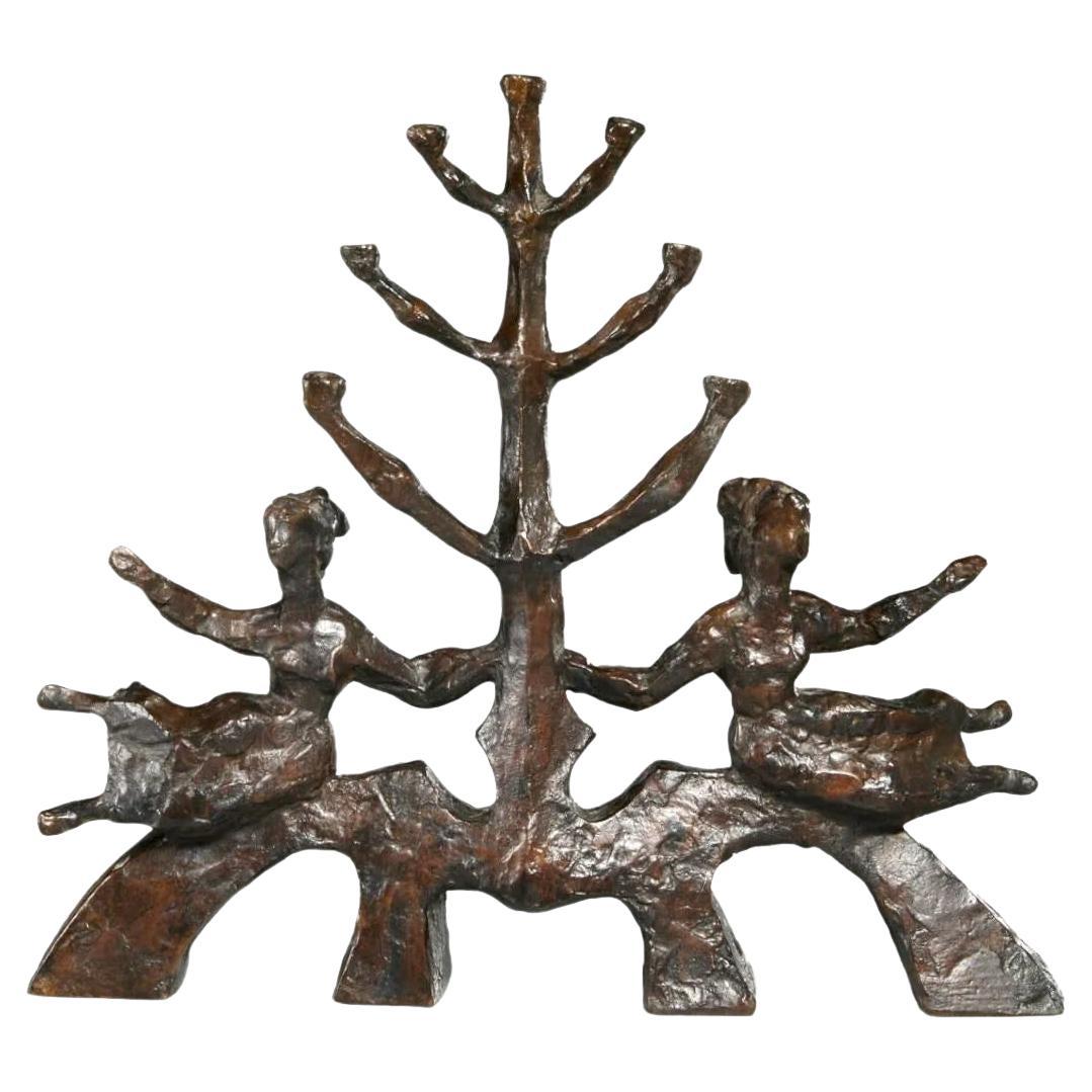 Chaim Gross 1902 - 1991, Menorah judaïque en bronze en vente
