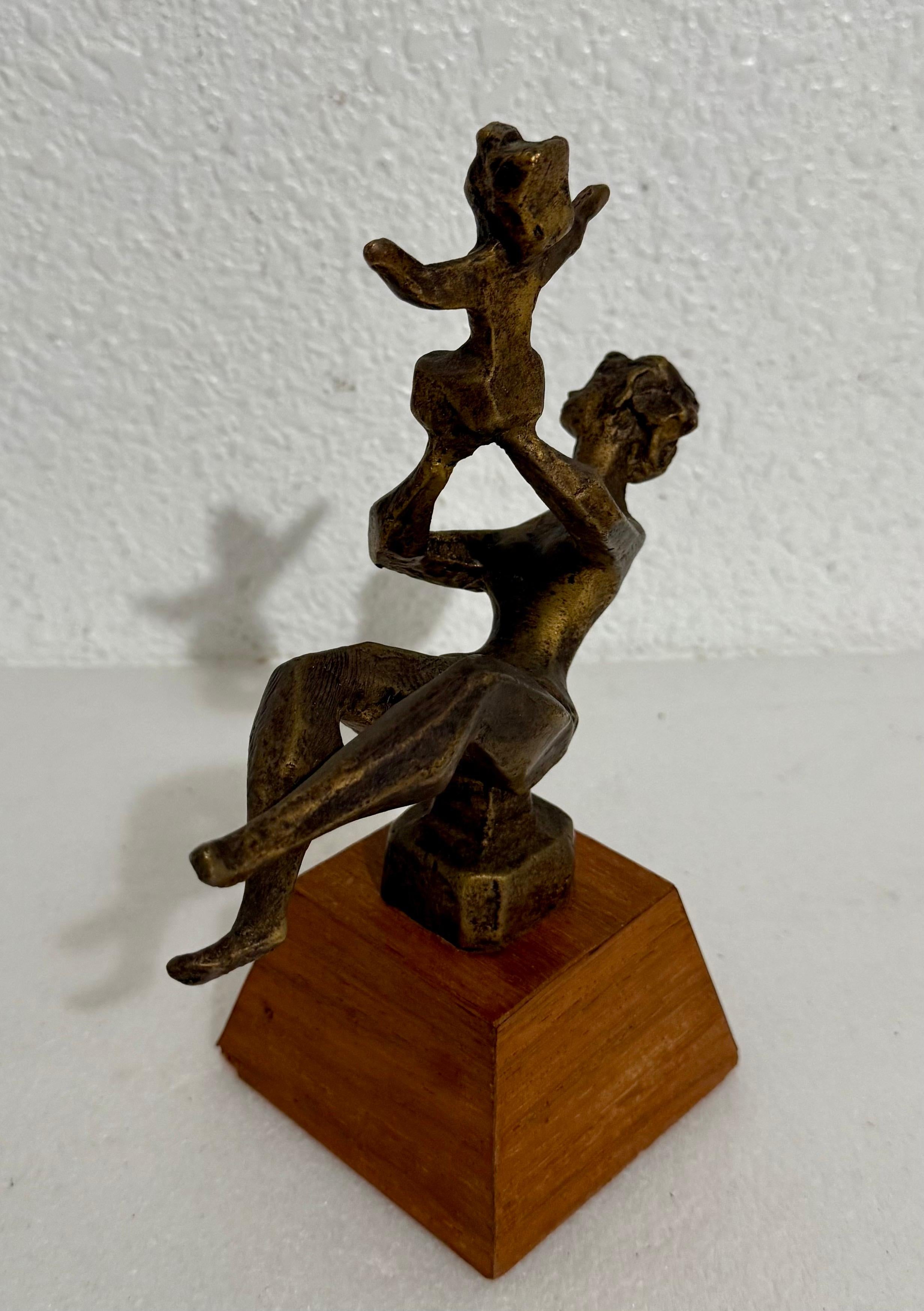 Chaim Gross Scultura in bronzo di metà secolo Madre e bambino che giocano Artistics WPA in vendita 3